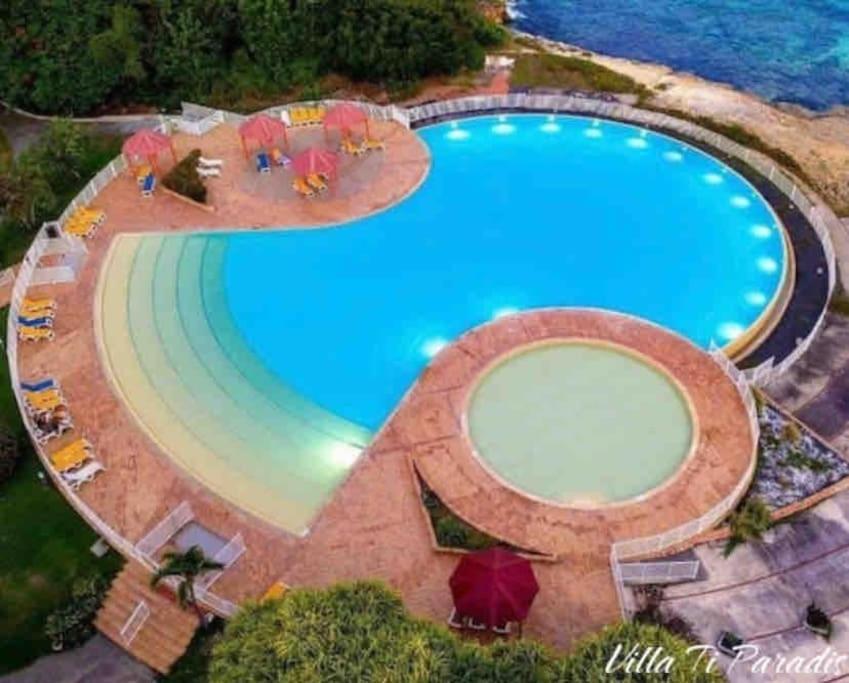 VILLA Ti Paradis ANSE DES ROCHERS view 3