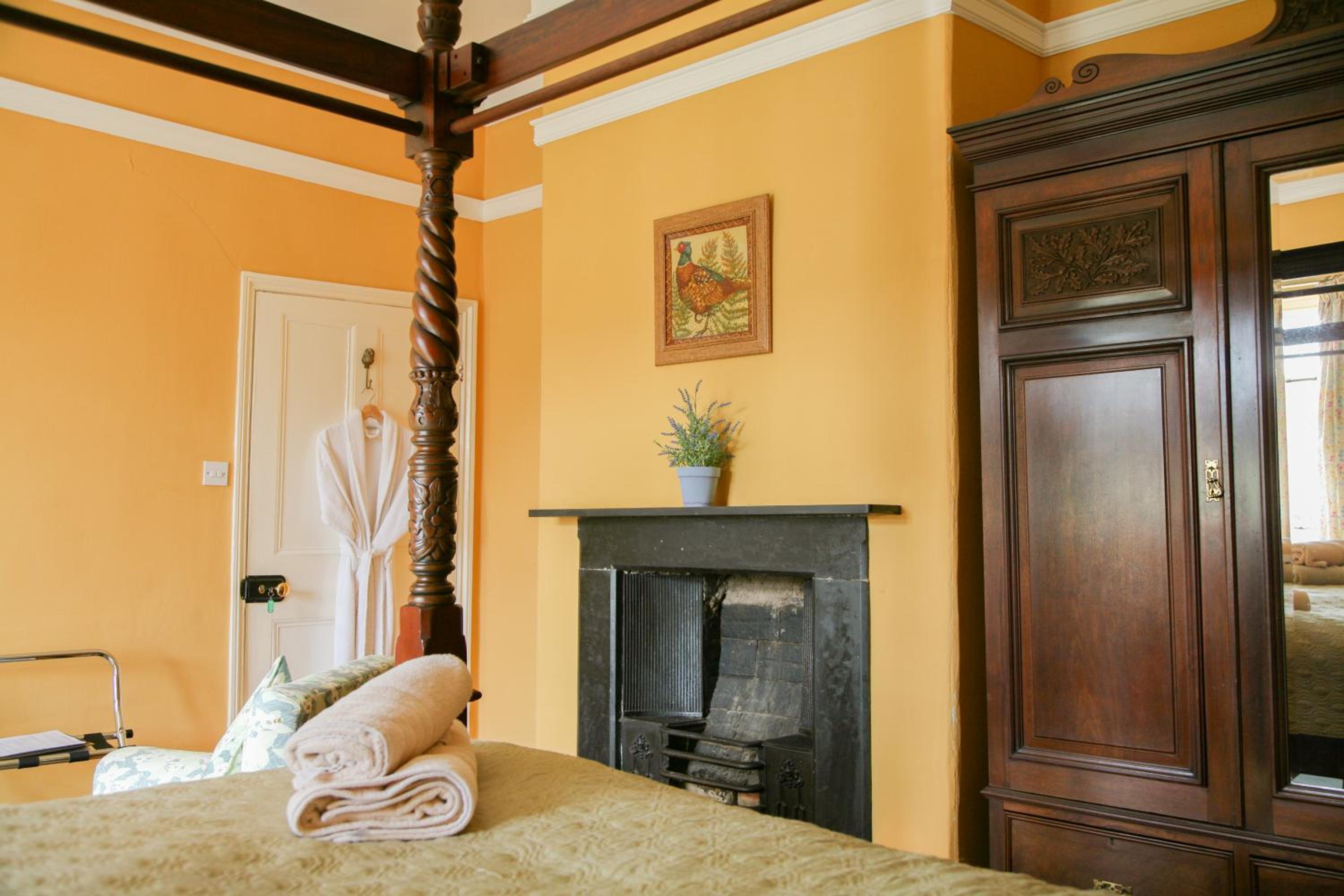 Huntlands Farm Bed & Breakfast