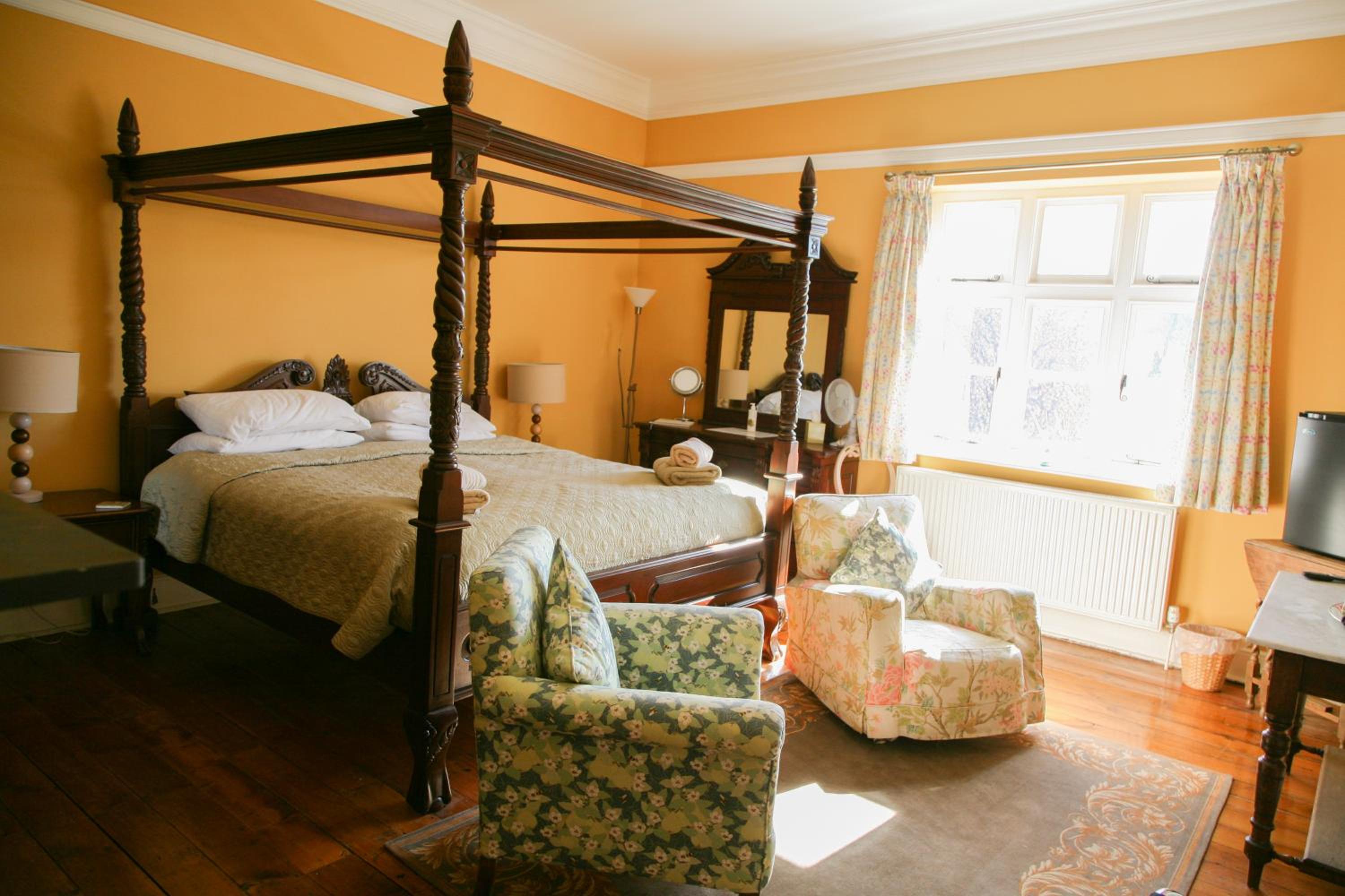 Huntlands Farm Bed & Breakfast