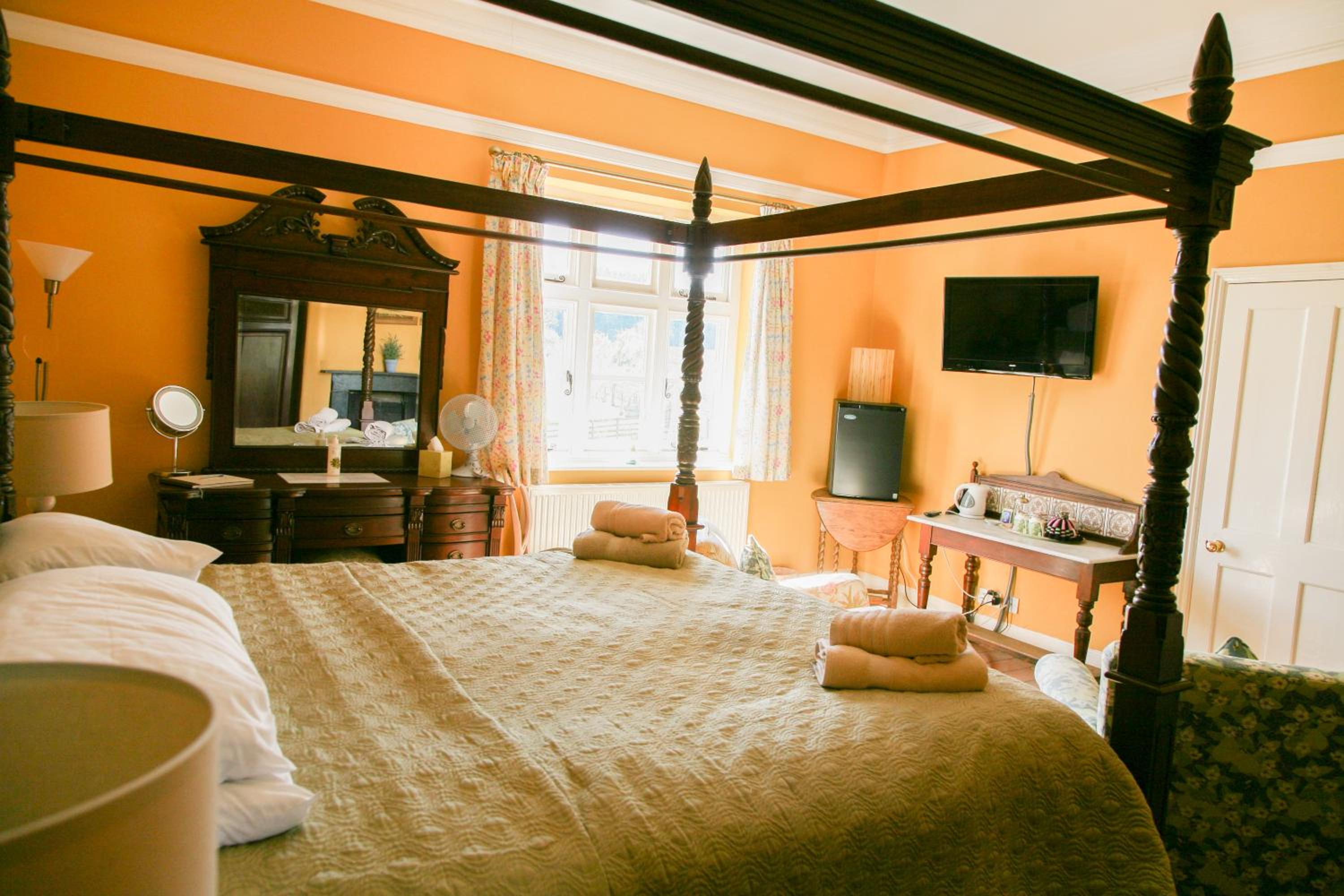 Huntlands Farm Bed & Breakfast