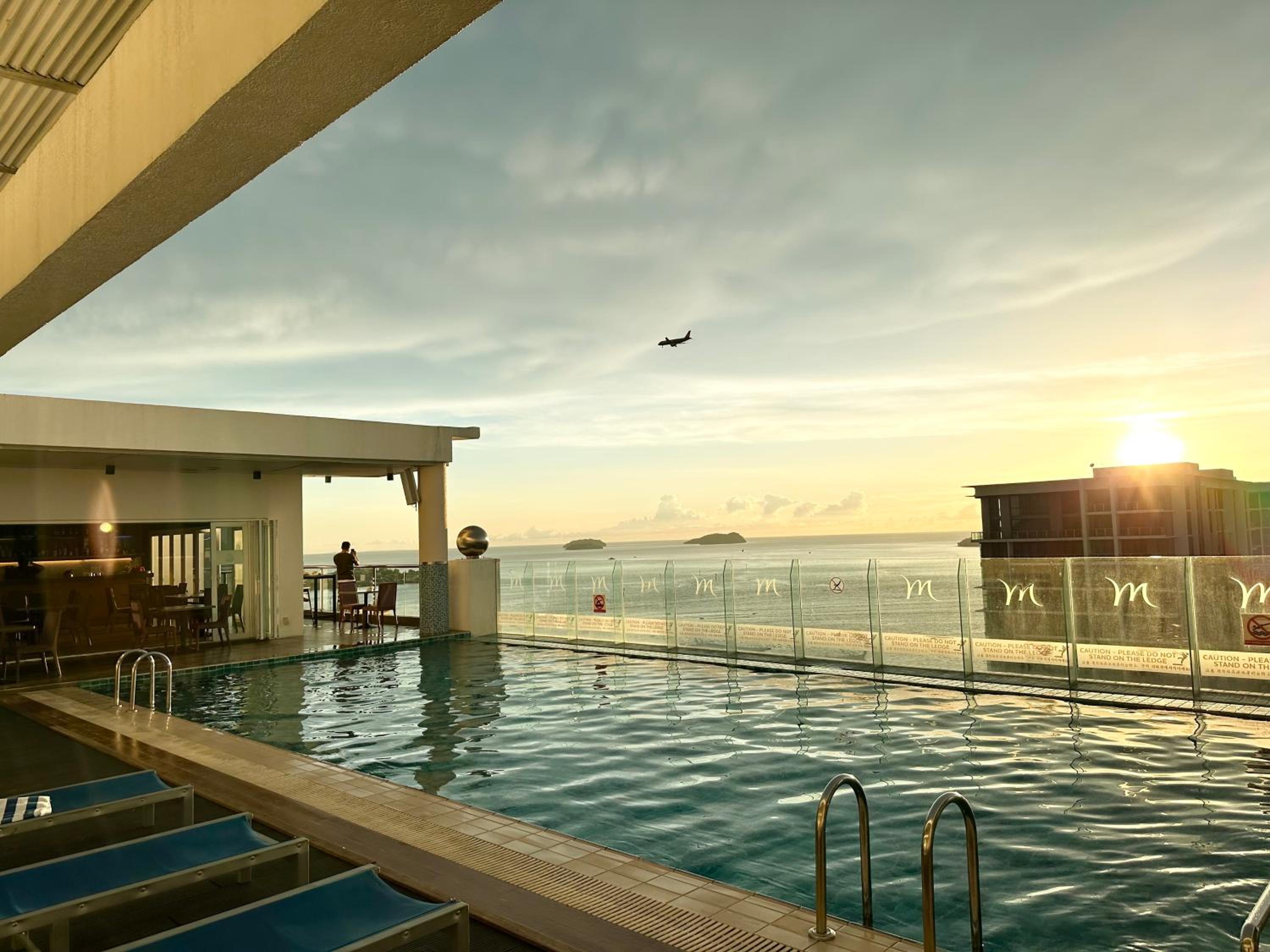M Centro City Centre @ Gaya Street by Sunset Seaview Vacation Condos photo 3