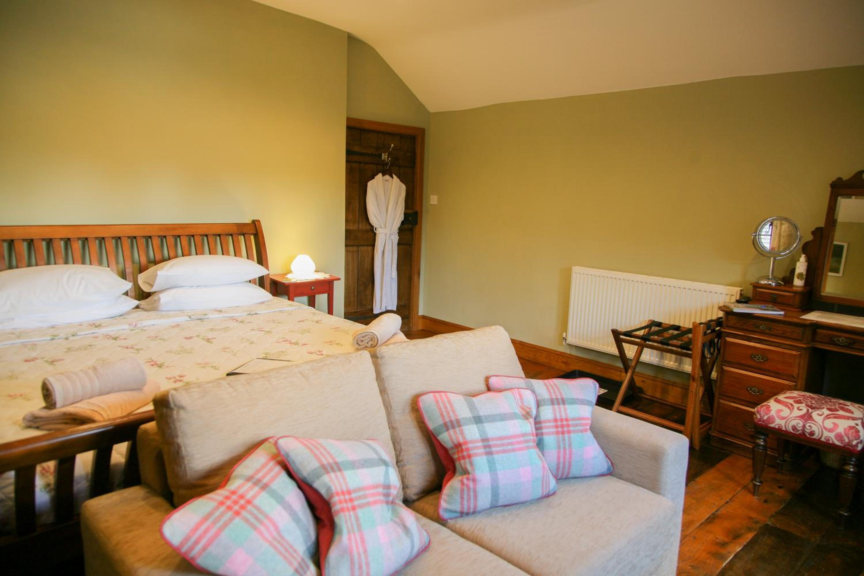 Huntlands Farm Bed & Breakfast
