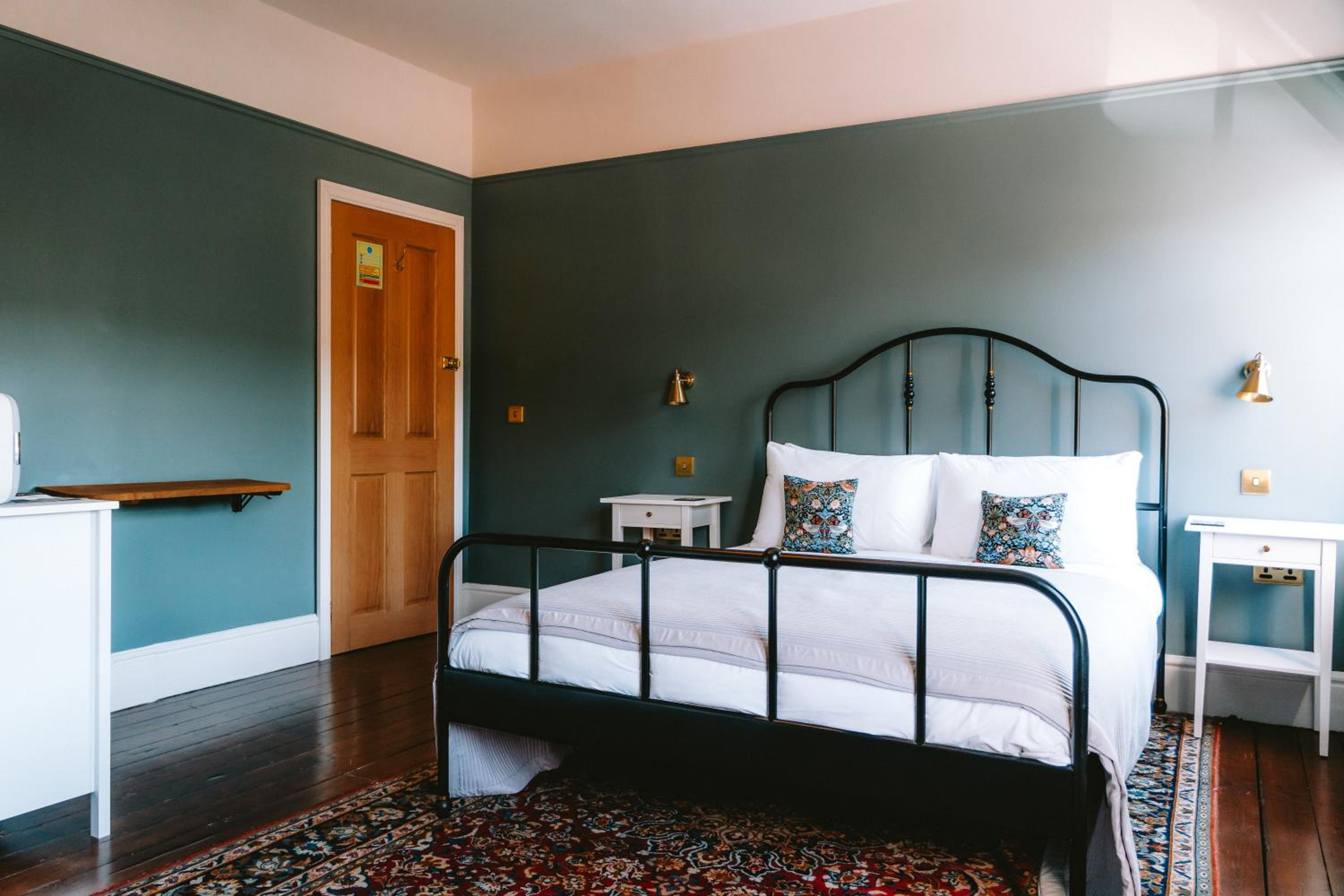 Riversdale House Bed & Breakfast