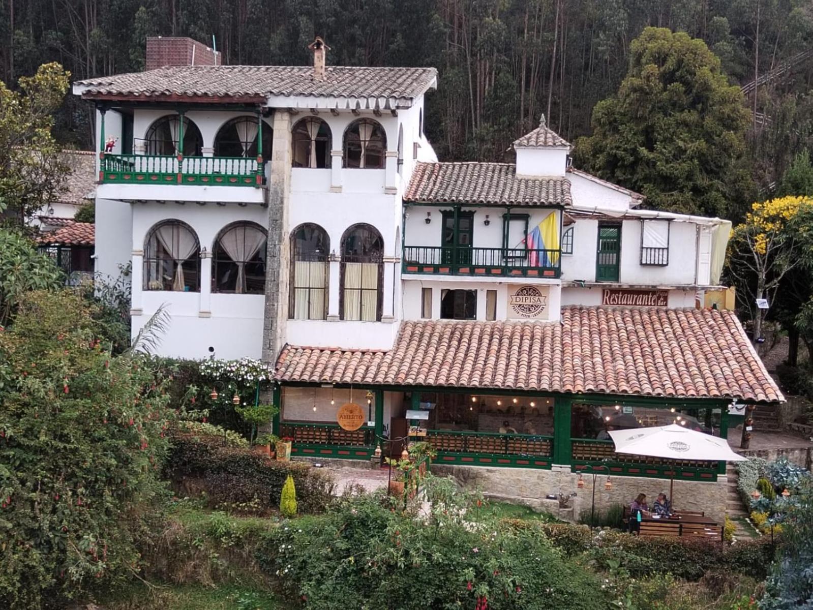 Hotel Cabaña Rústica Villa Alicia - Image 1