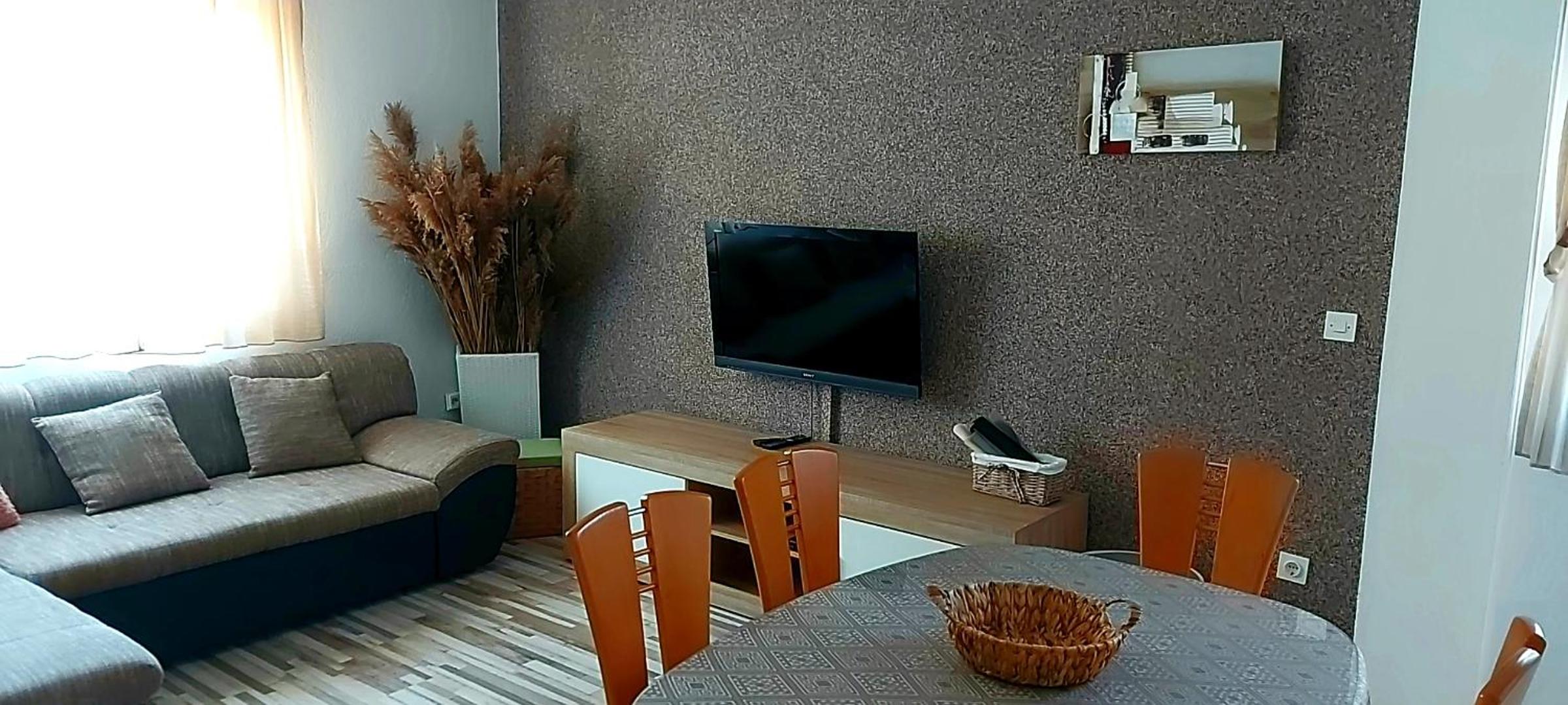 Apartmani Balan s vanjskim bazenom view 4