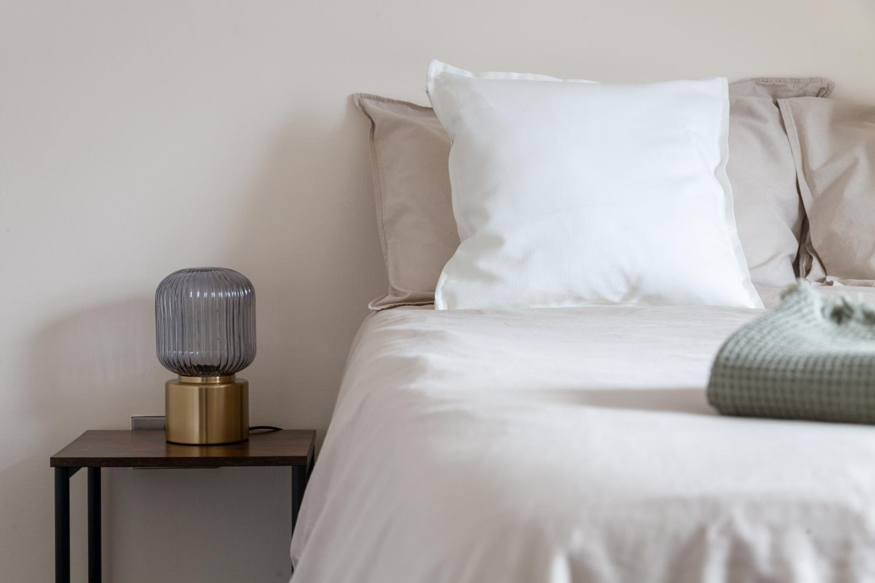 Arte Stays Serviced Houses Stratford - 3 Bedrooms 2 Bathrooms Houses London, Stratford, Maryland, Free Parking, Garden, Weekly or Monthly Stays - up to 8 g