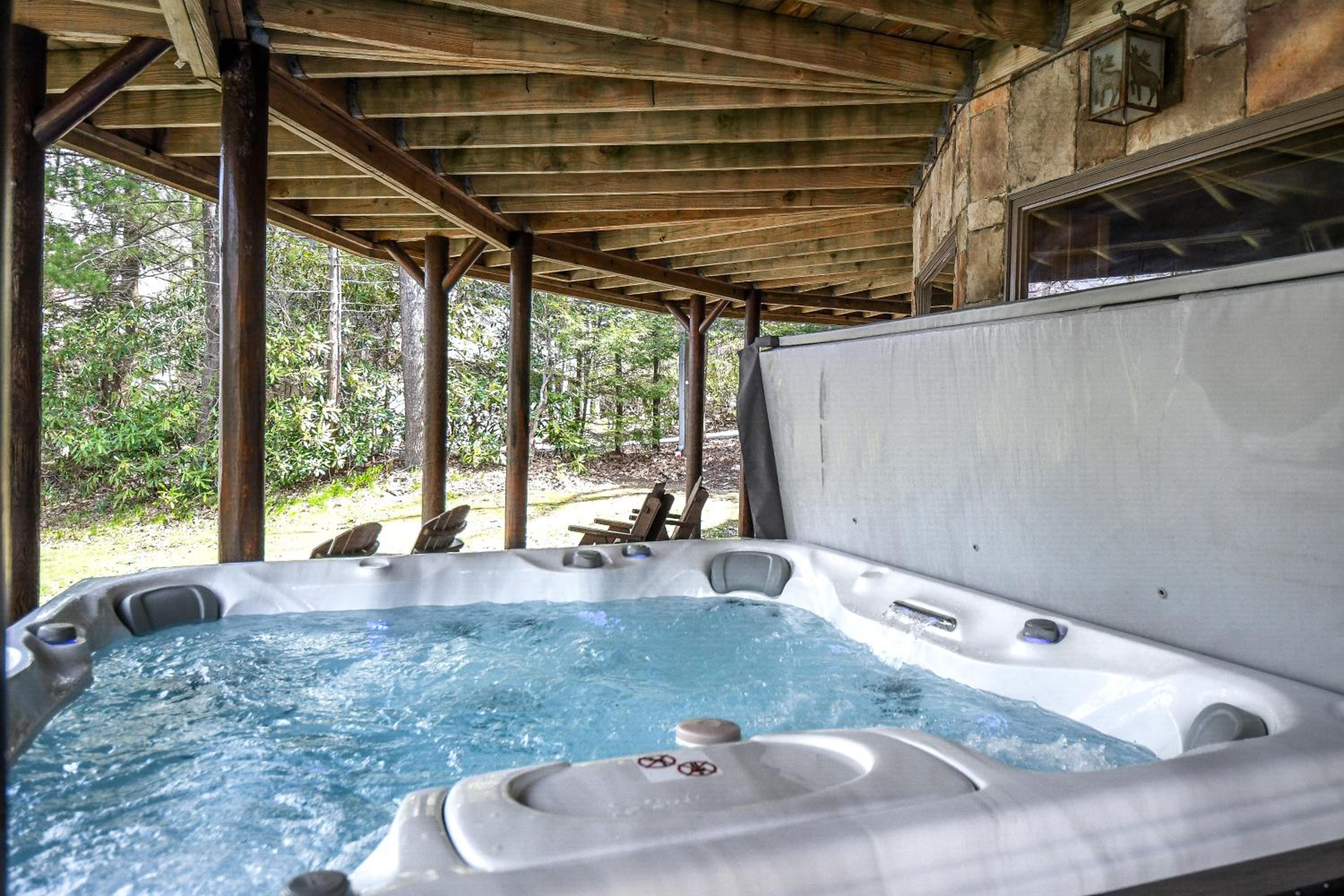 Grand Chestnut Lodge view 4