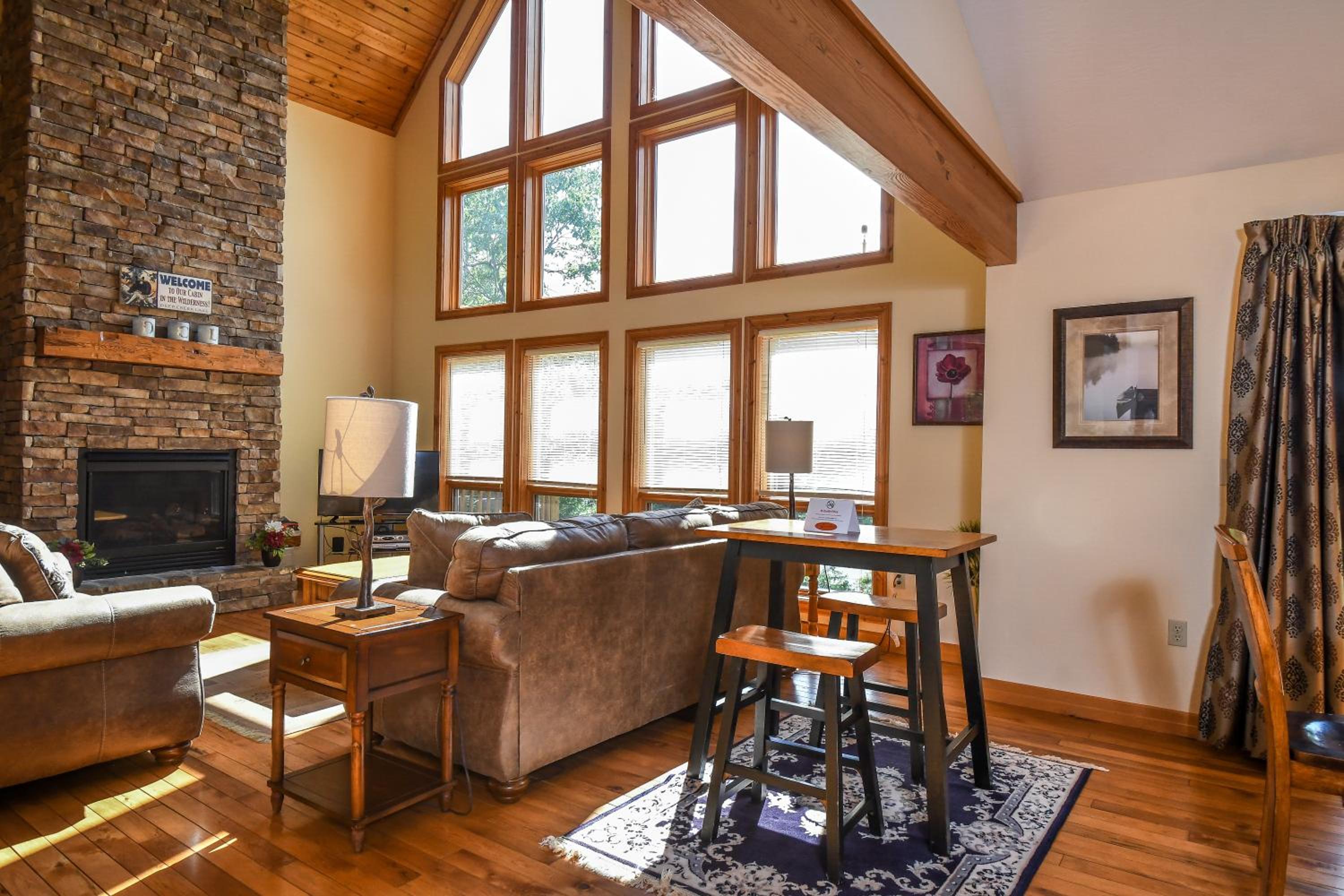 Mountain Top Lodge view 4