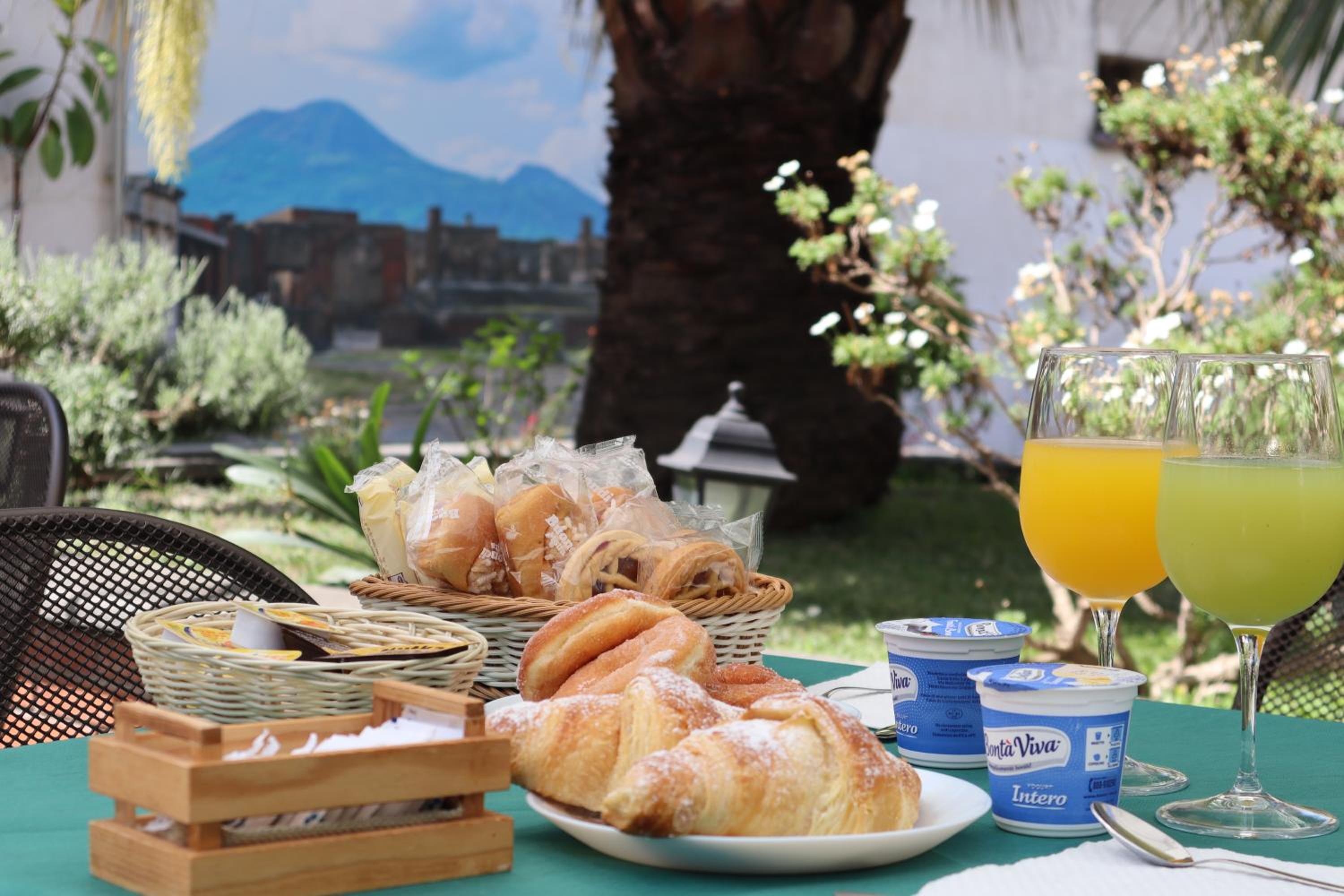 Pompei Hostel Deluxe