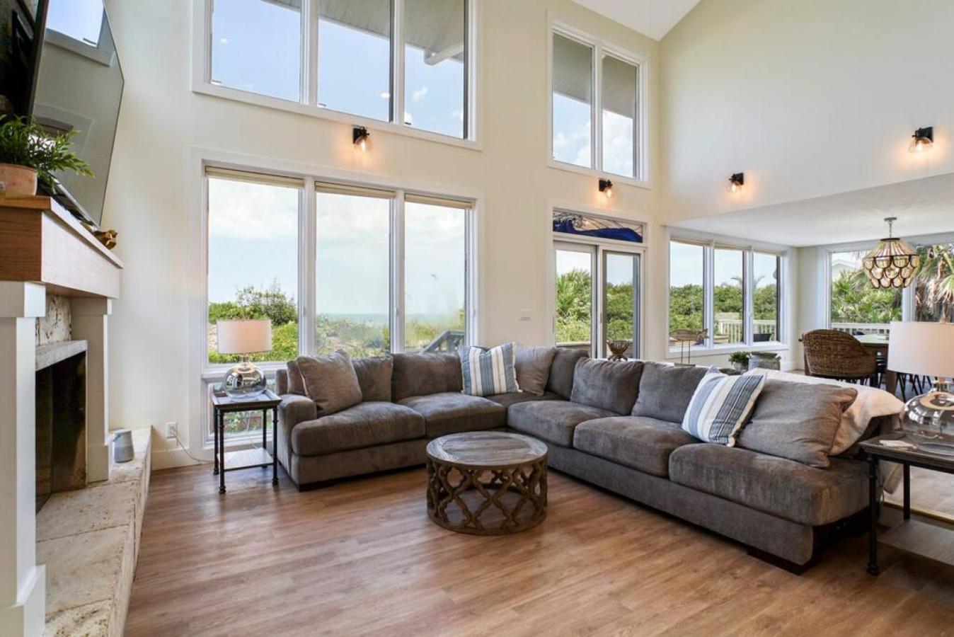 Crescent Lookout Oceanfront with panoramic views