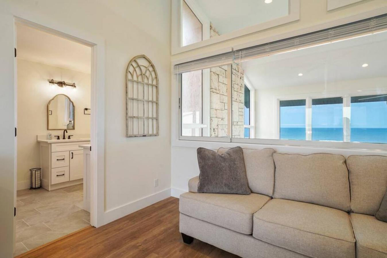 Crescent Lookout Oceanfront with panoramic views