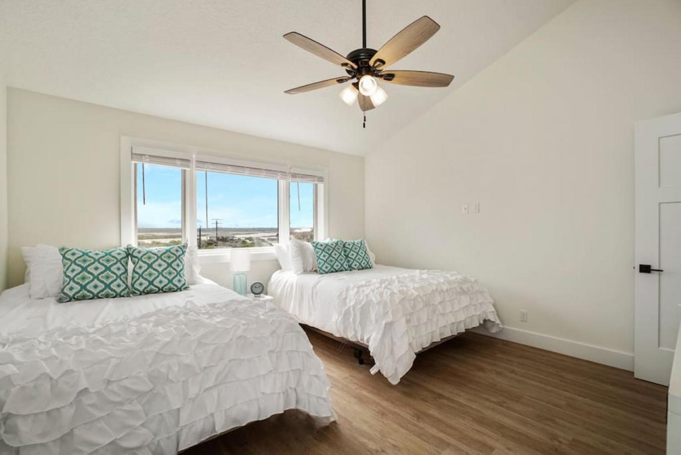 Crescent Lookout Oceanfront with panoramic views