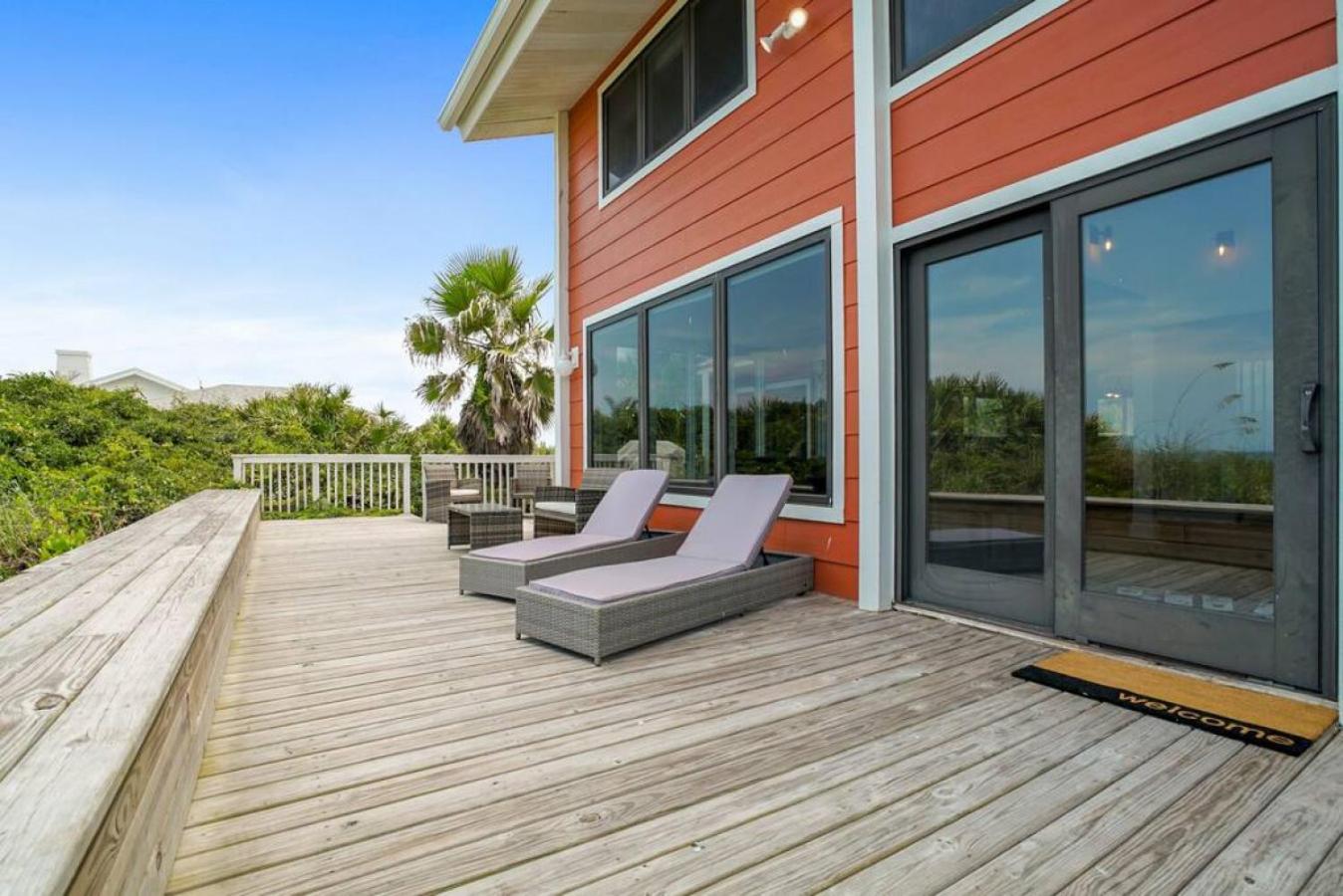 Crescent Lookout Oceanfront with panoramic views