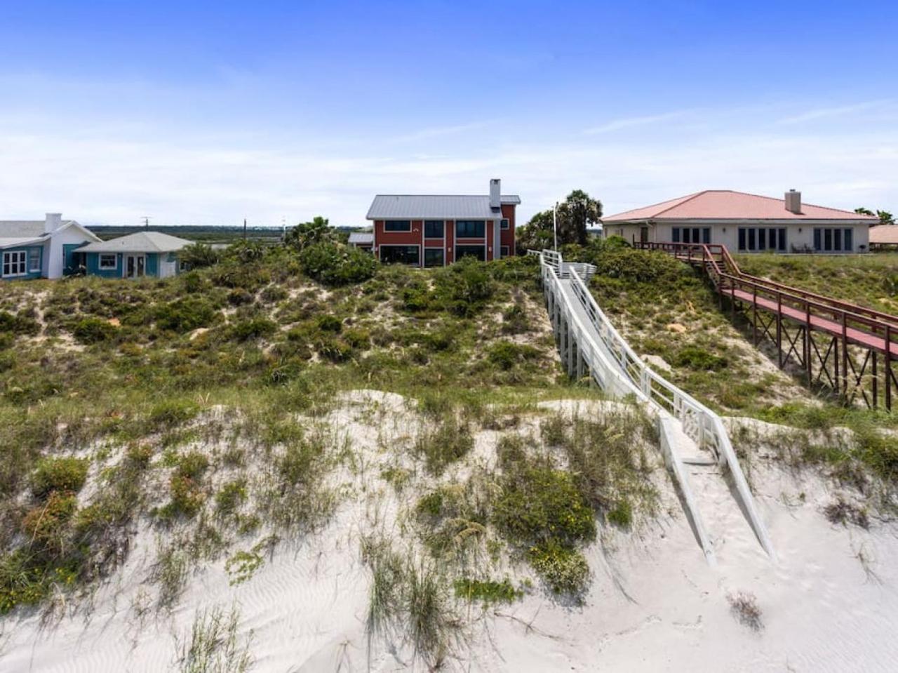 Crescent Lookout Oceanfront with panoramic views
