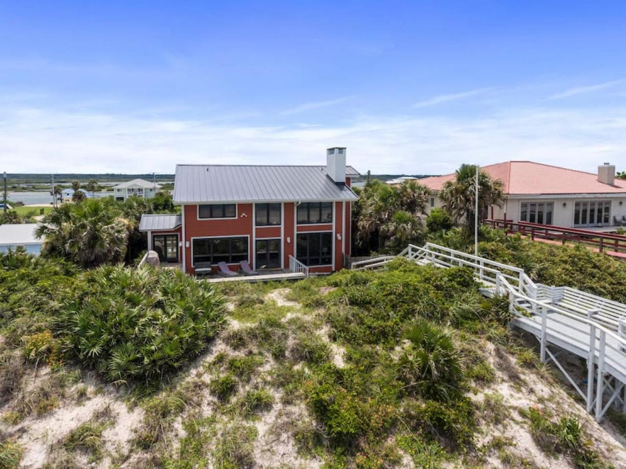 Crescent Lookout Oceanfront with panoramic views