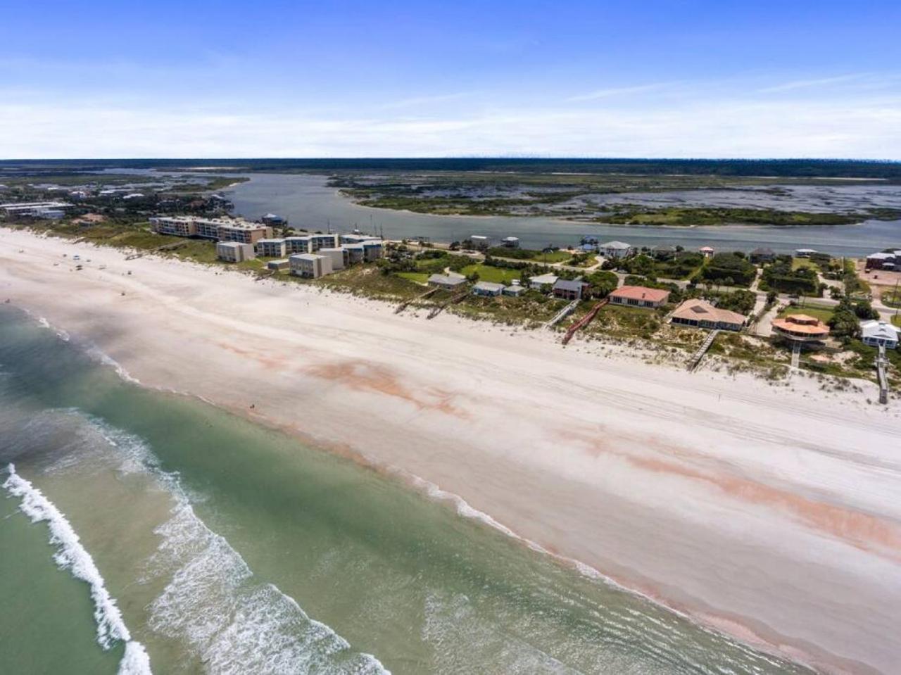 Crescent Lookout Oceanfront with panoramic views