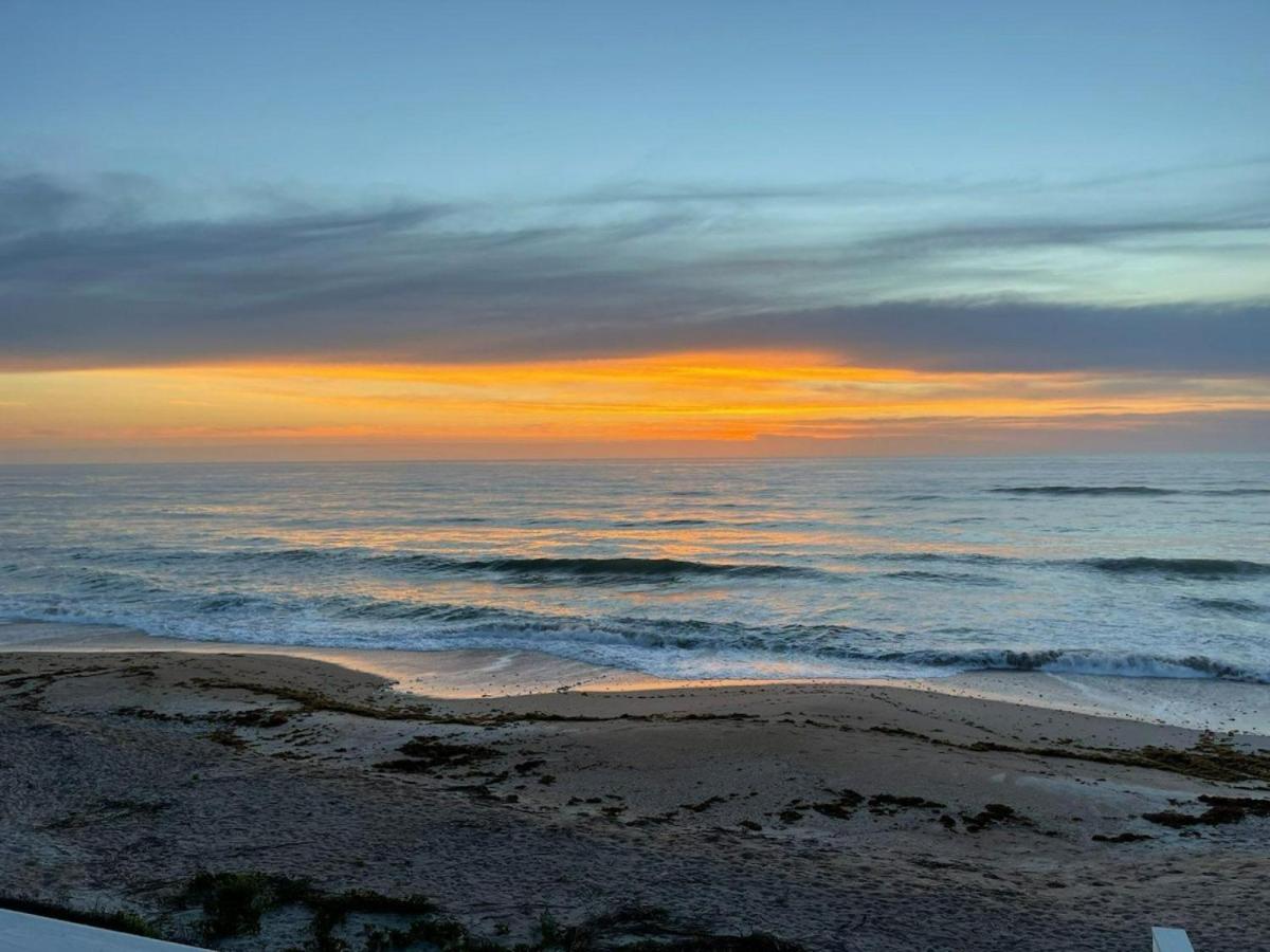 Serenity One 100 percent Oceanfront 6 Bedrooms view 2