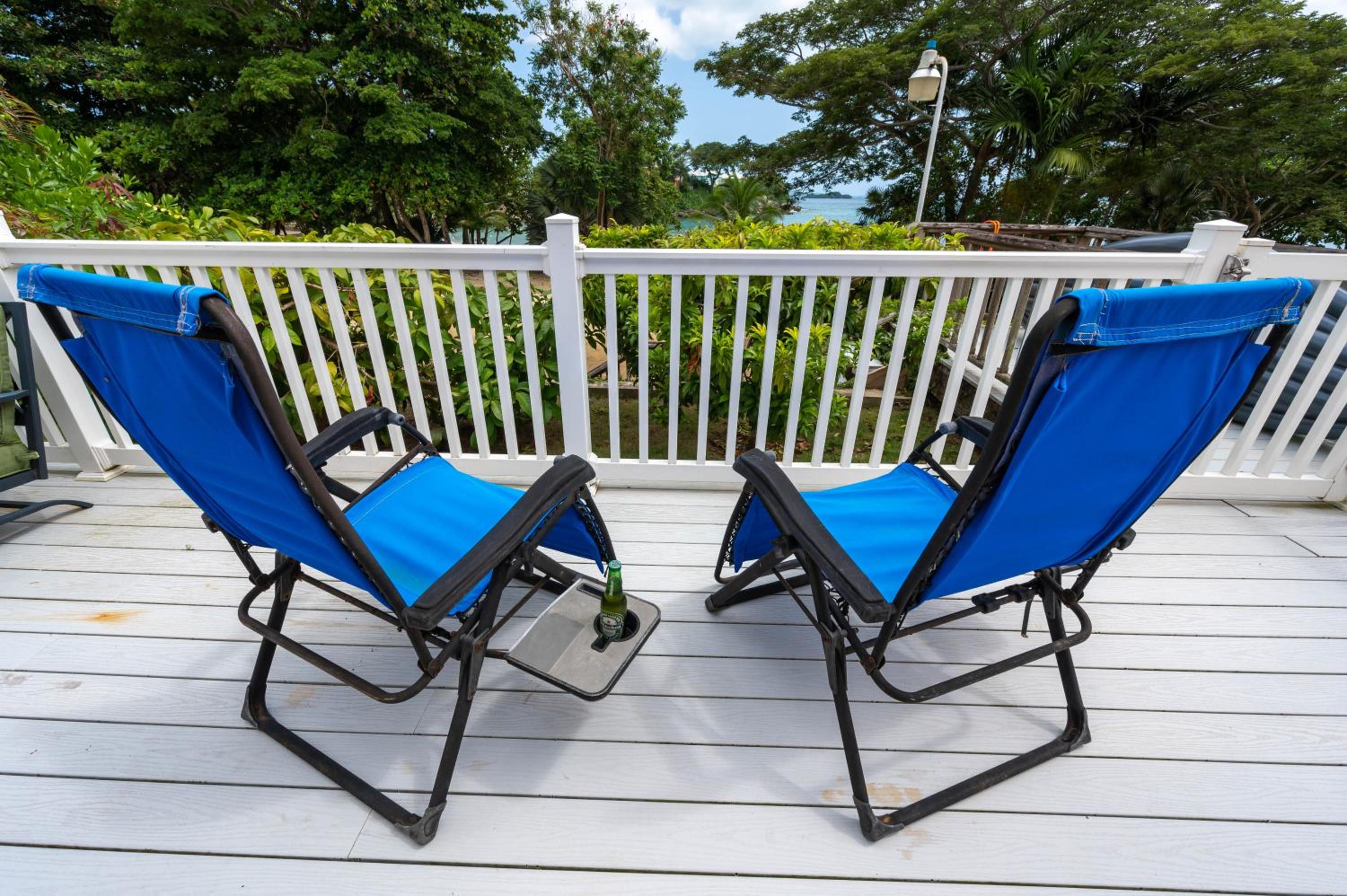 JAG Guesthouse- Little Bay Country Club