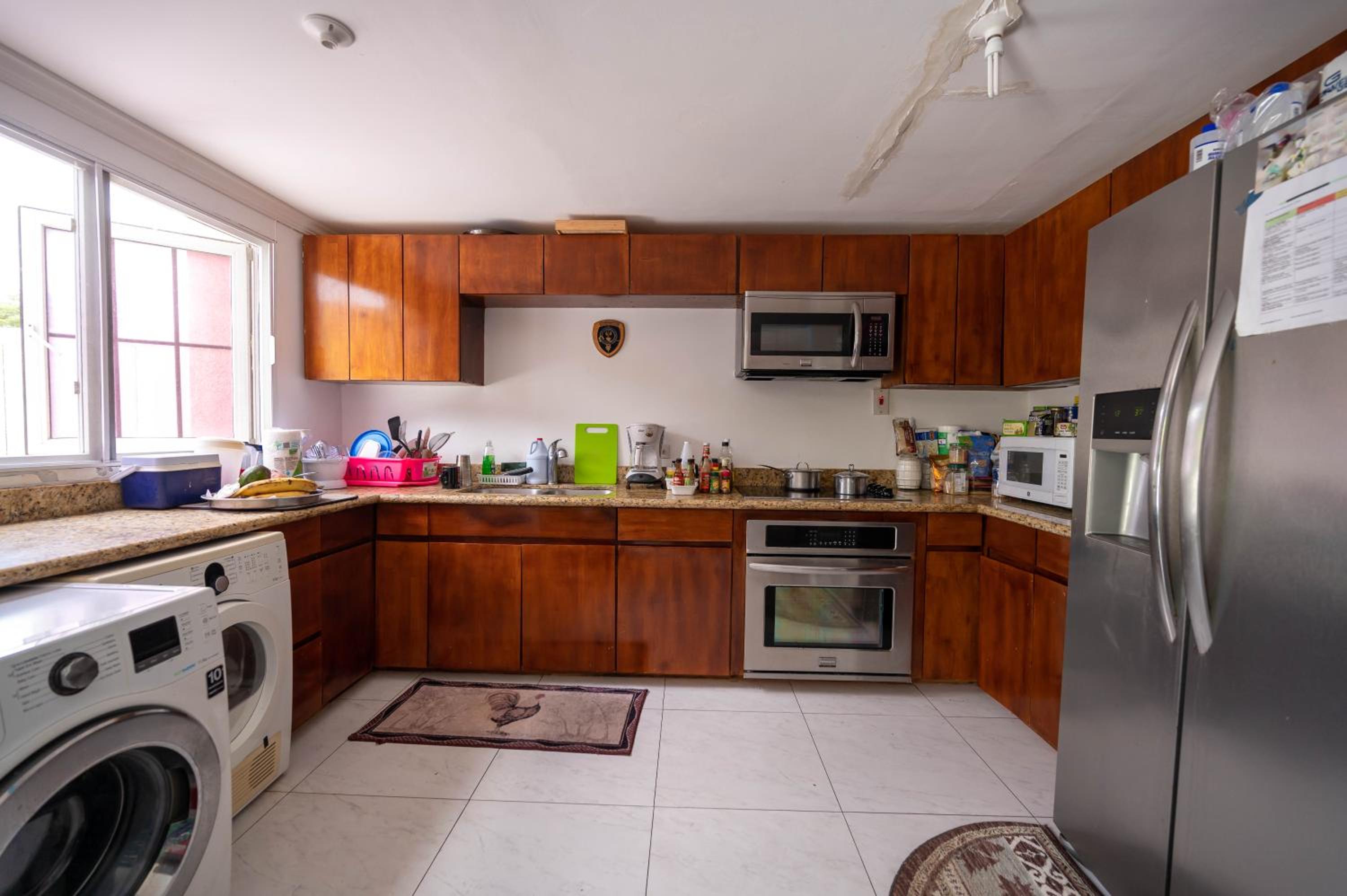 JAG Guesthouse- Little Bay Country Club