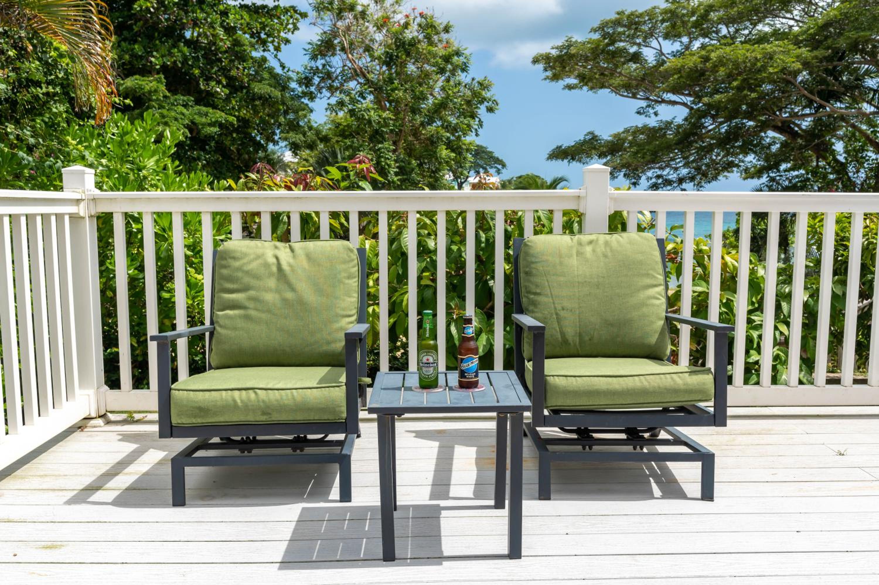 JAG Guesthouse- Little Bay Country Club