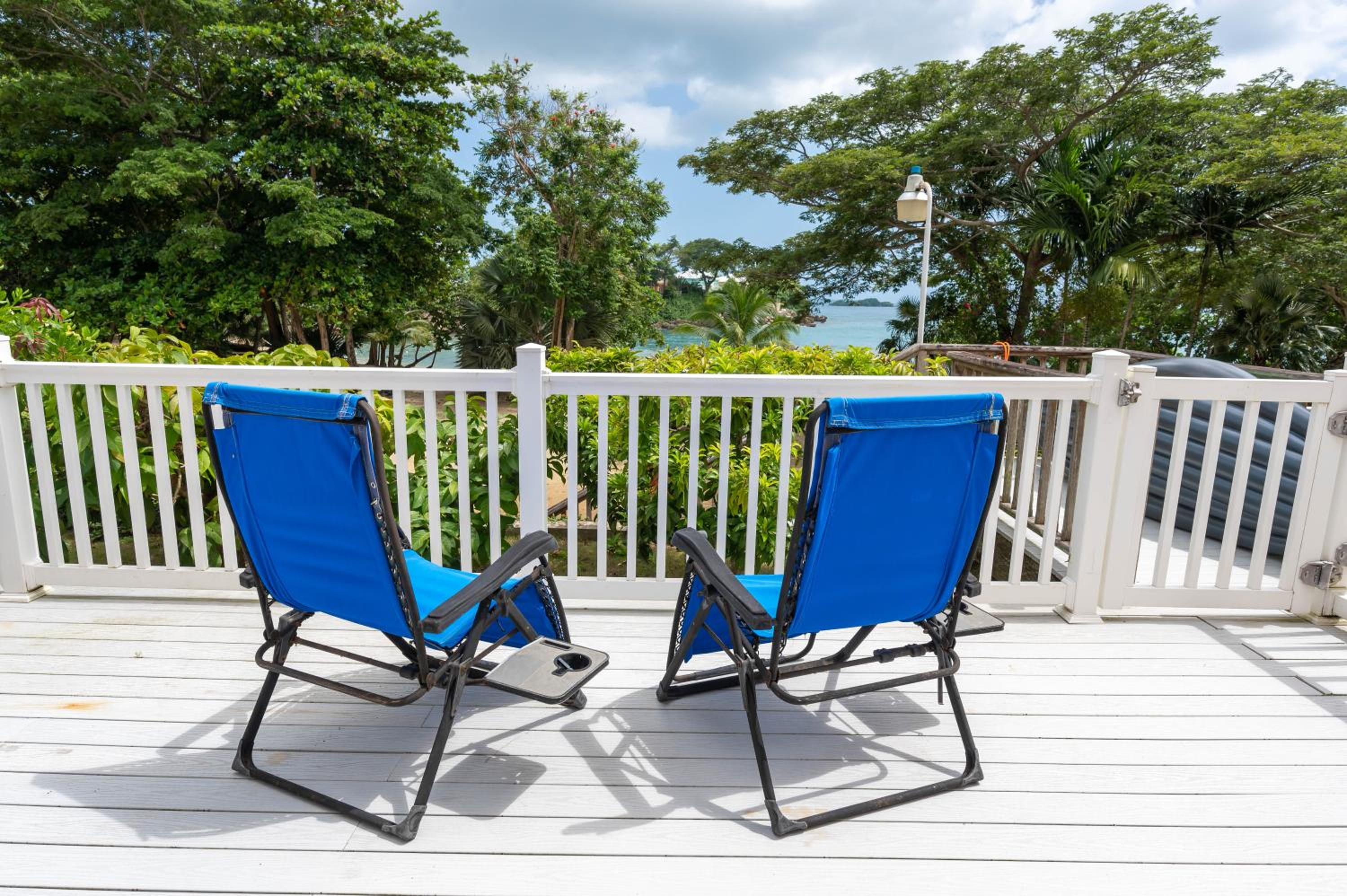 JAG Guesthouse- Little Bay Country Club