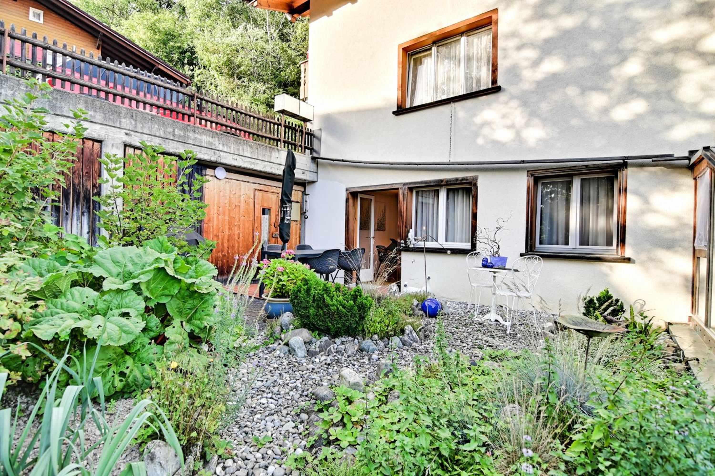 Gemütliche 2.5 Zimmer Wohnung mit privater Sauna