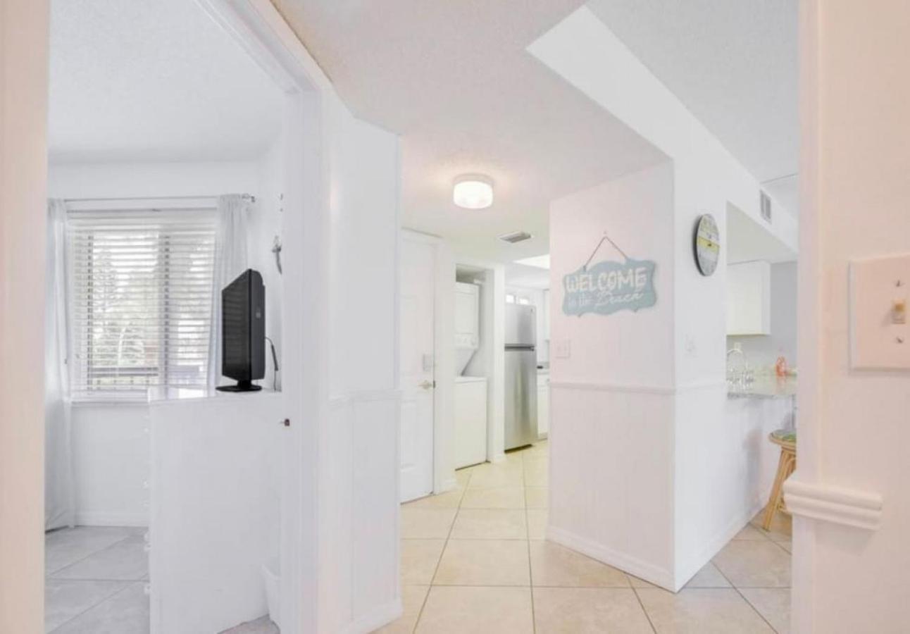 Oasis 21 Oceanfront with Pool view 2