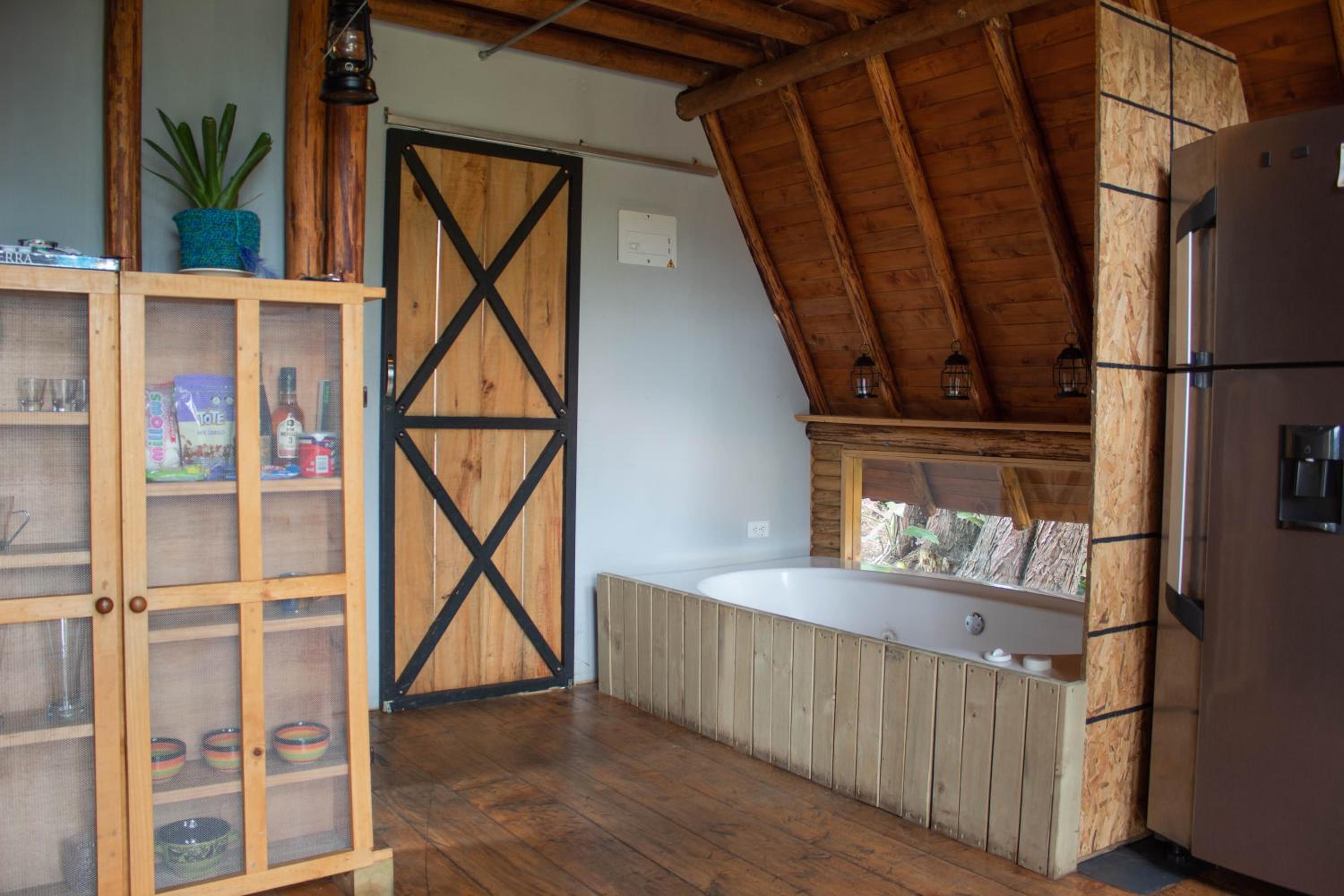 Glamping con jacuzzi cerca a Medellin