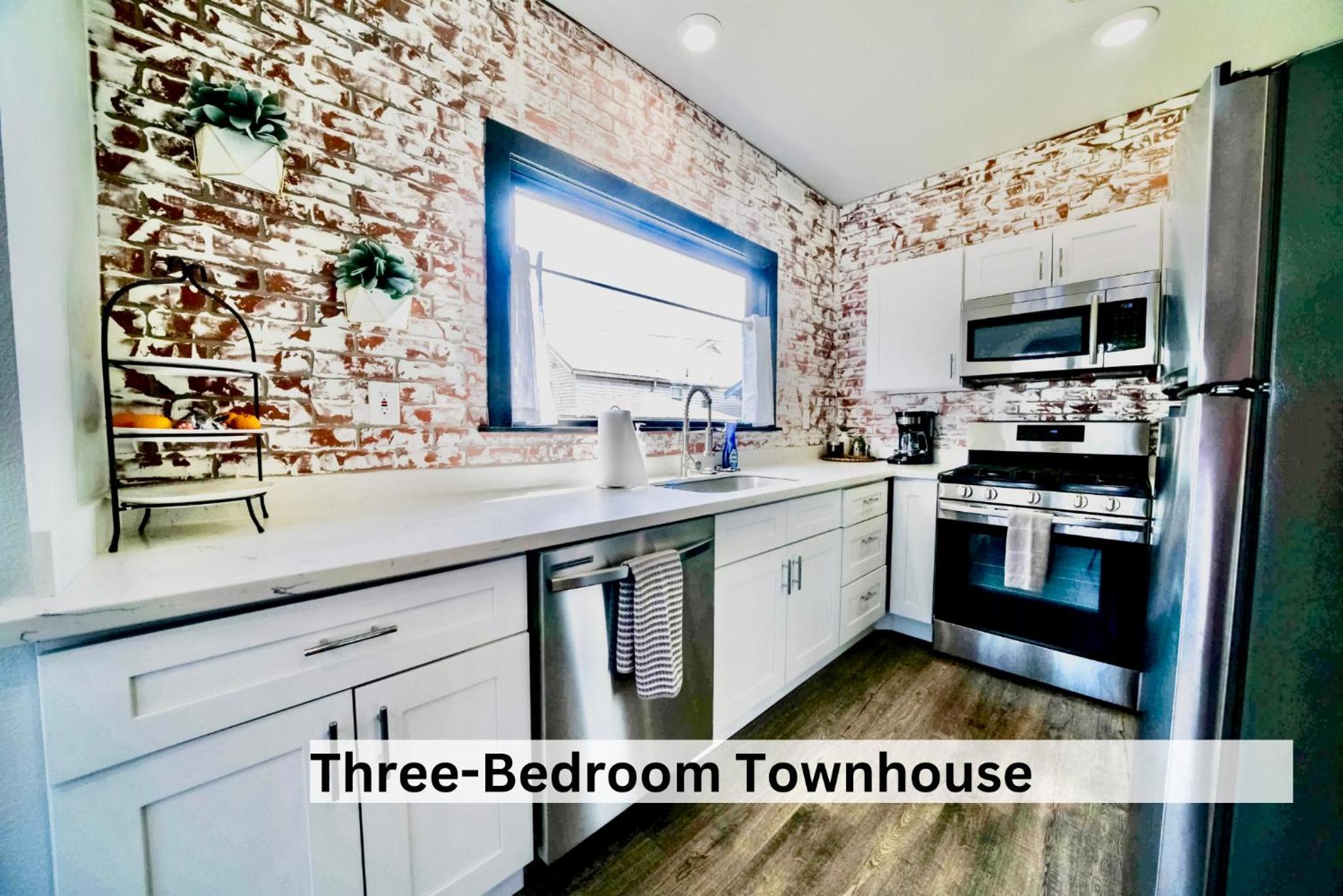 Boutique Apartment in Historic Downtown Albany, photo 17
