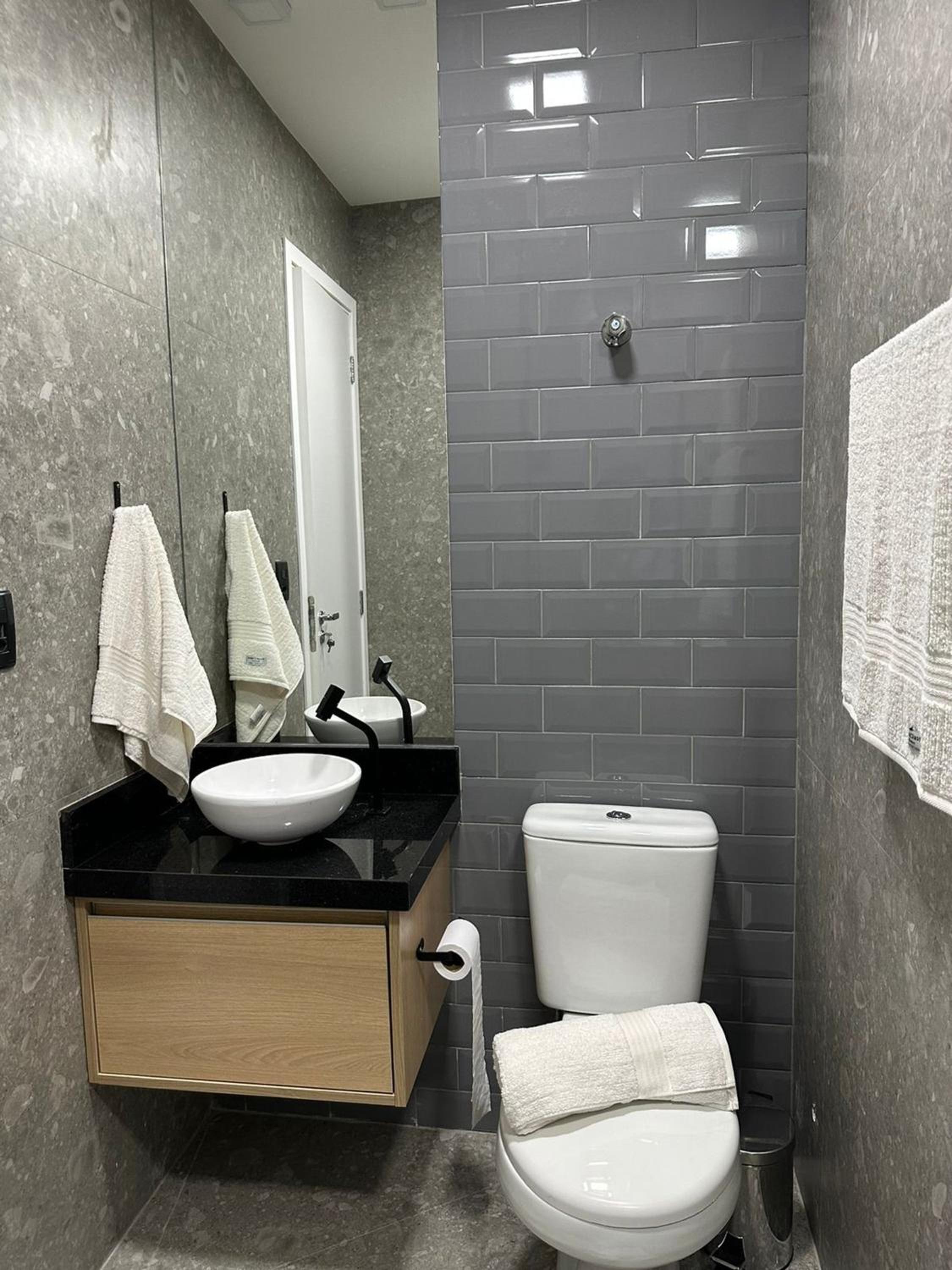 Prédio central com apartamentos reformados