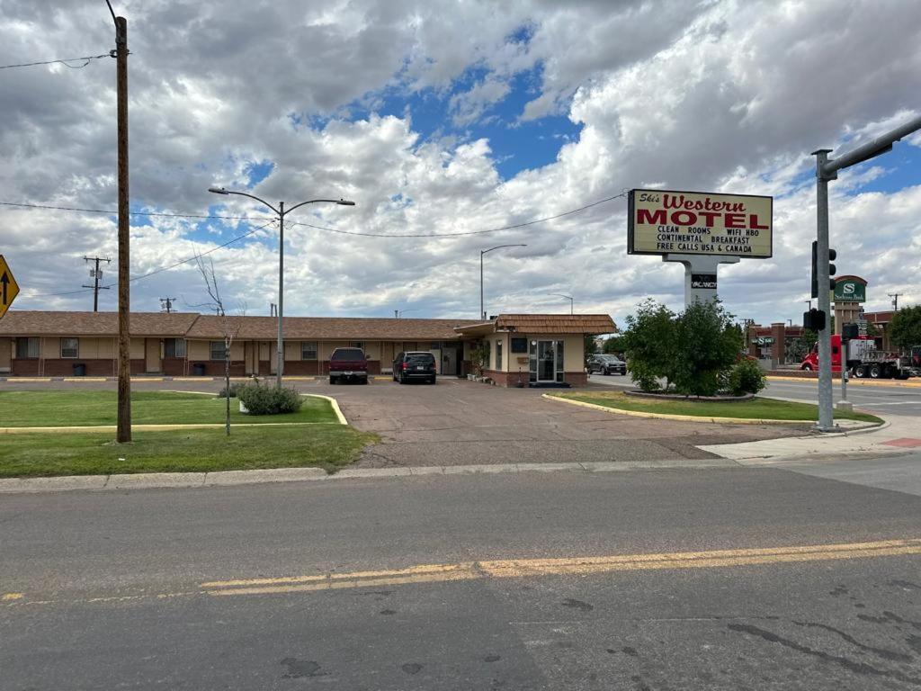 Great Falls Vacations - Ski's Western Motel - Property Image 5