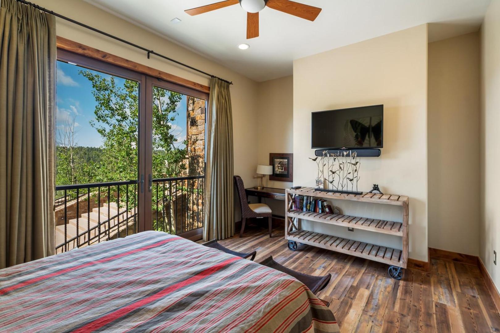 Off Grid Luxury Experience view 4