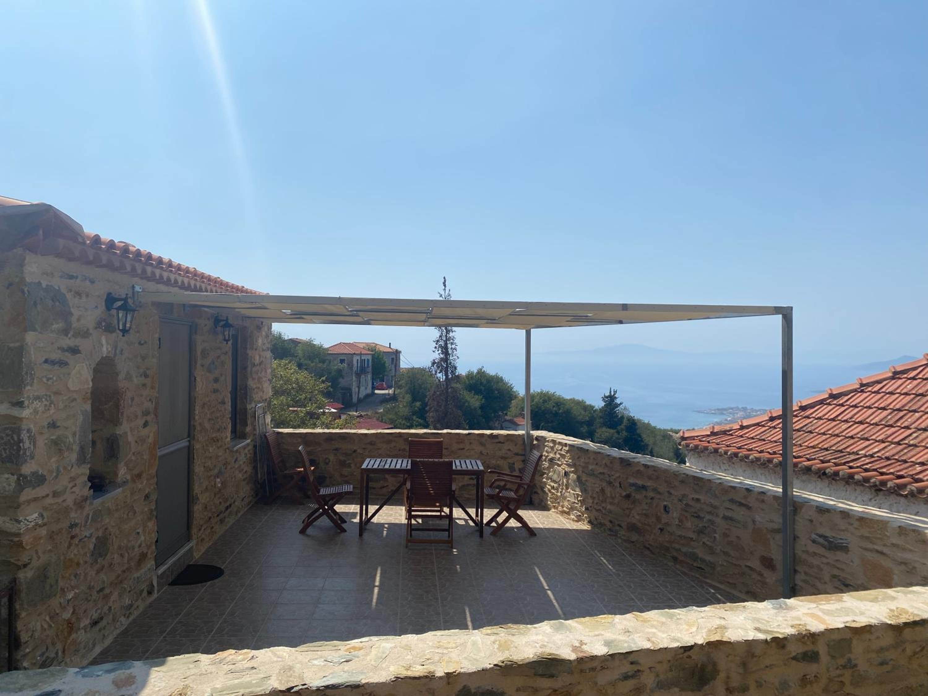 Pigi Fotos House view 3