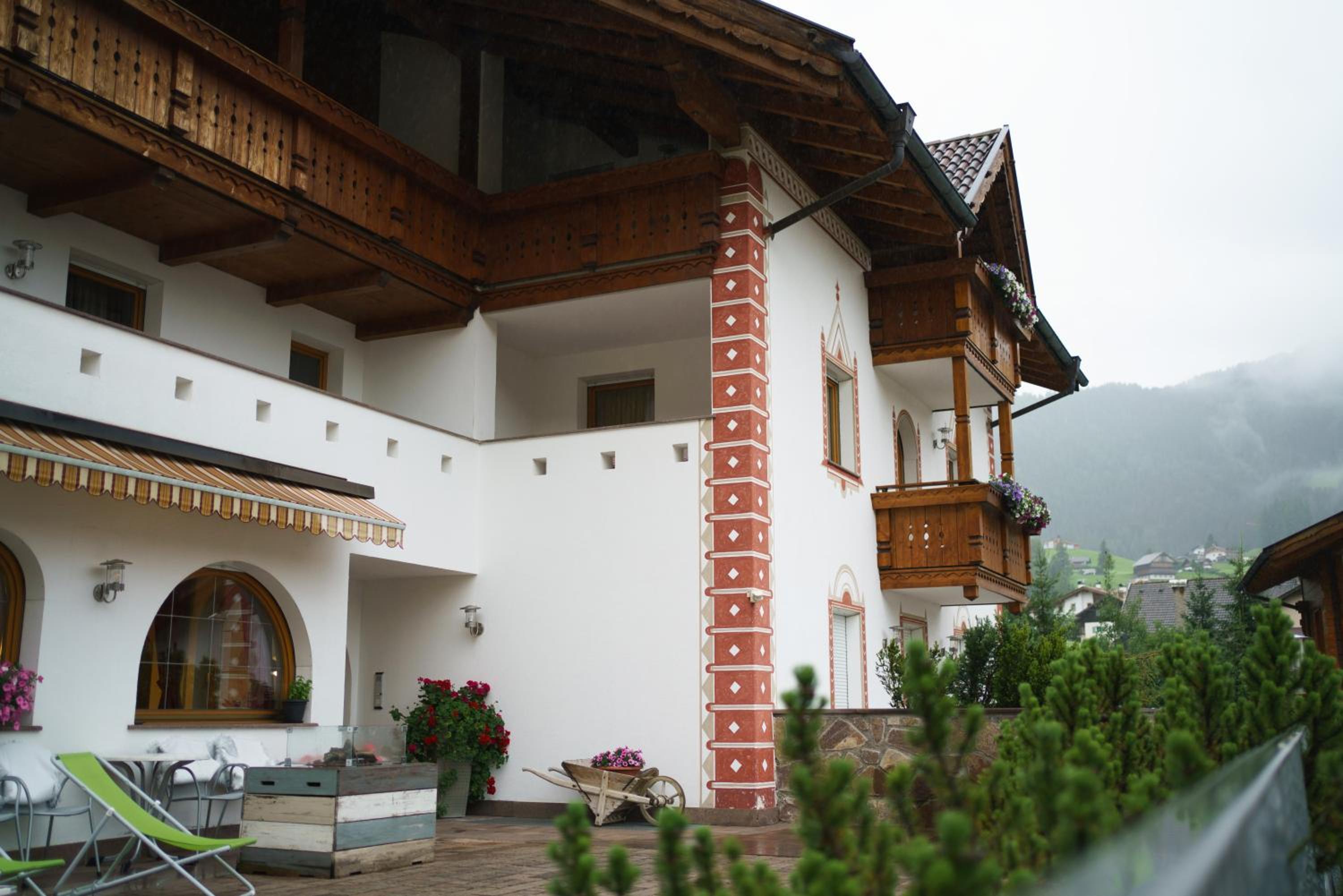 Garni Hotel Belalp view 3