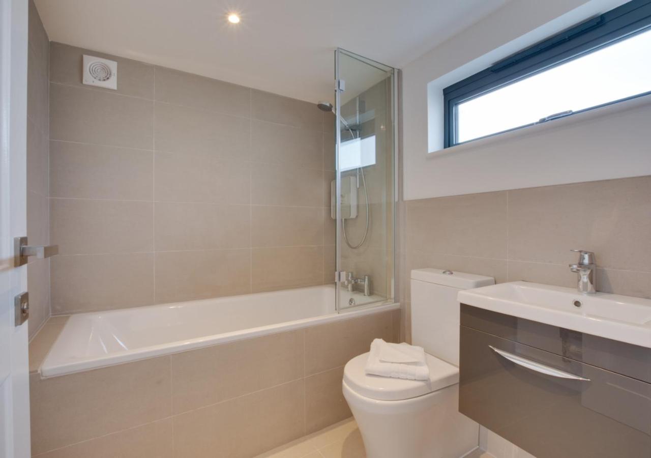 4 Bed in Padstow oc-p00718