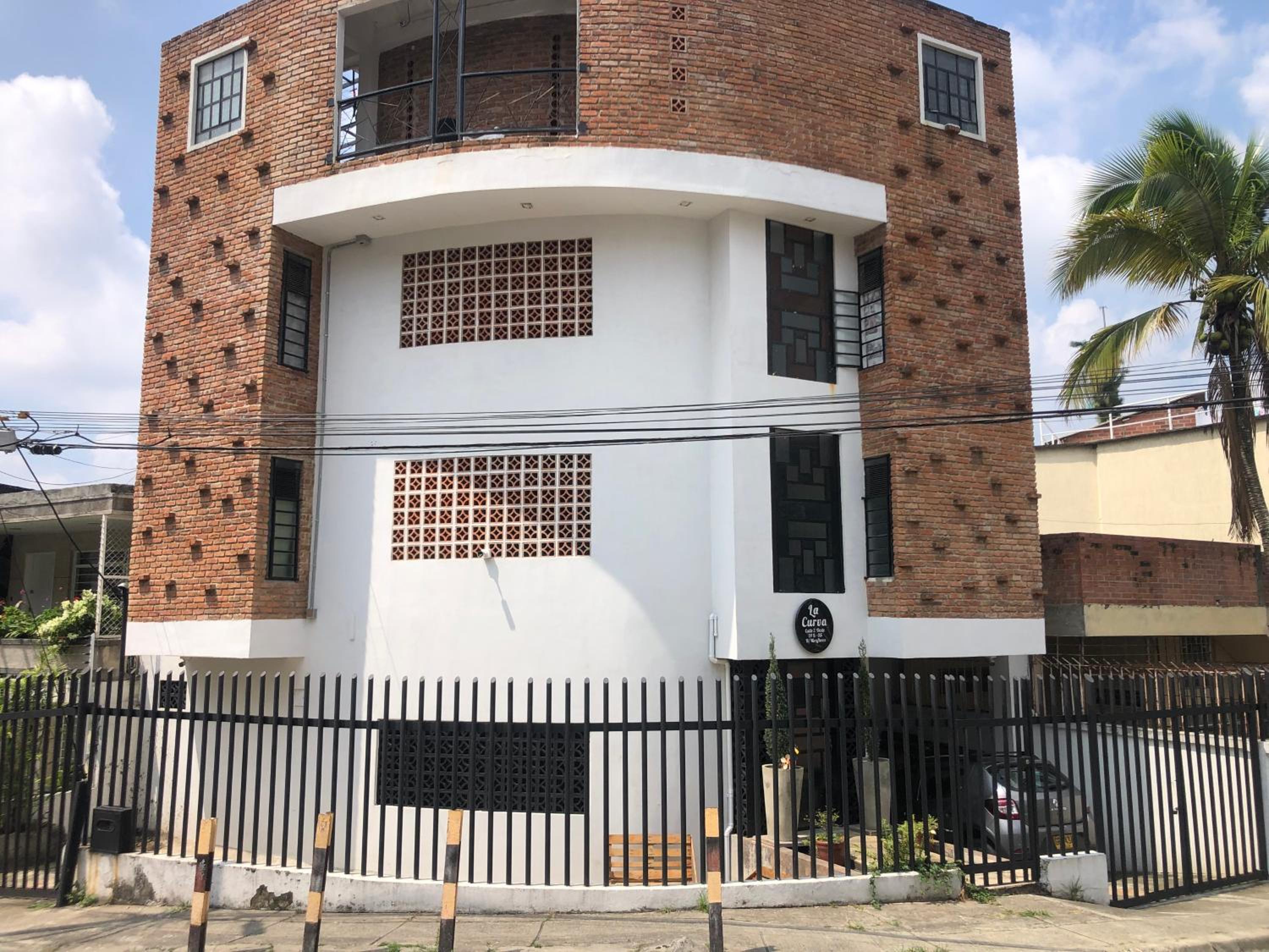Hermoso Apartaestudio Miraflores 302