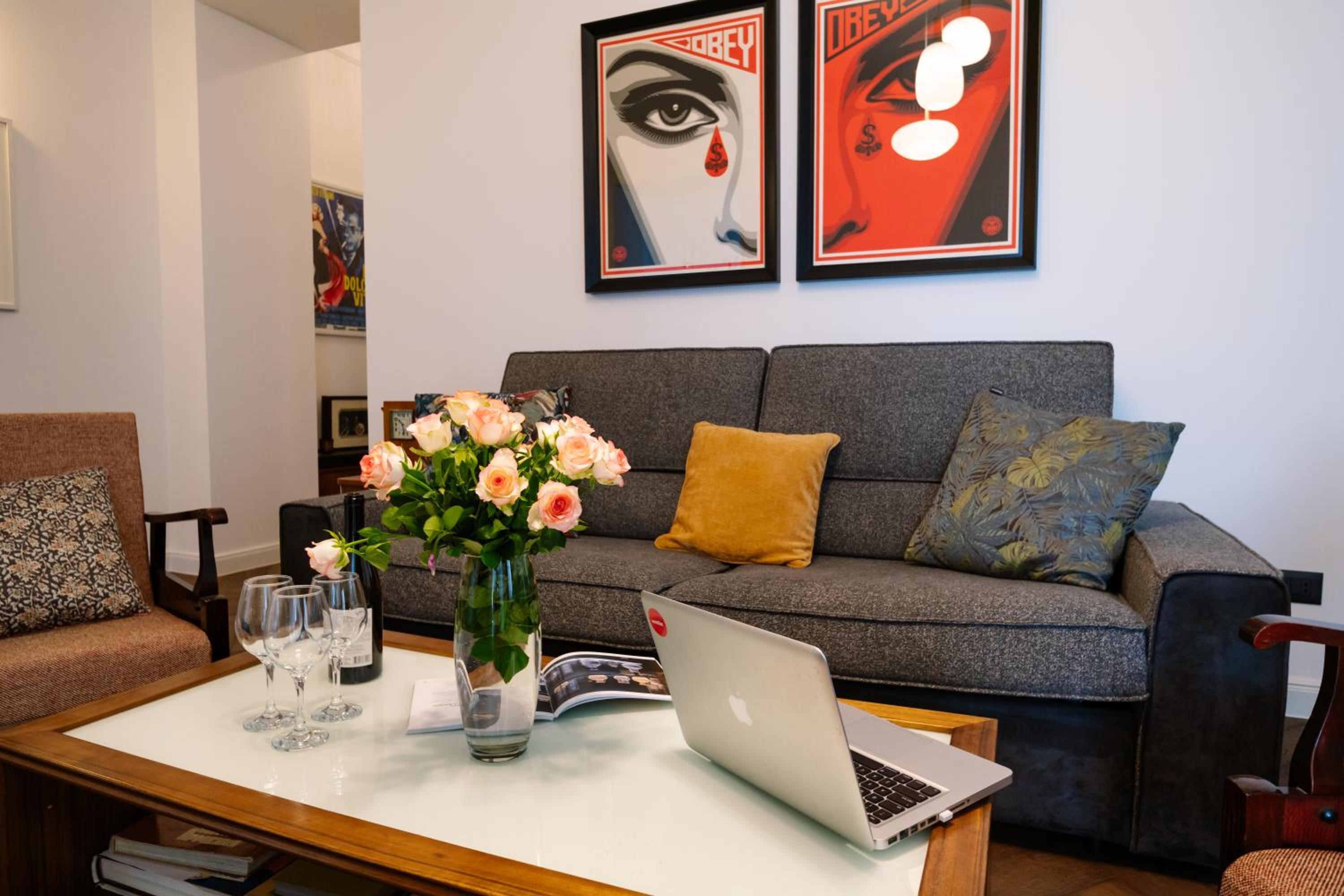 hotelise I Azure Apartment