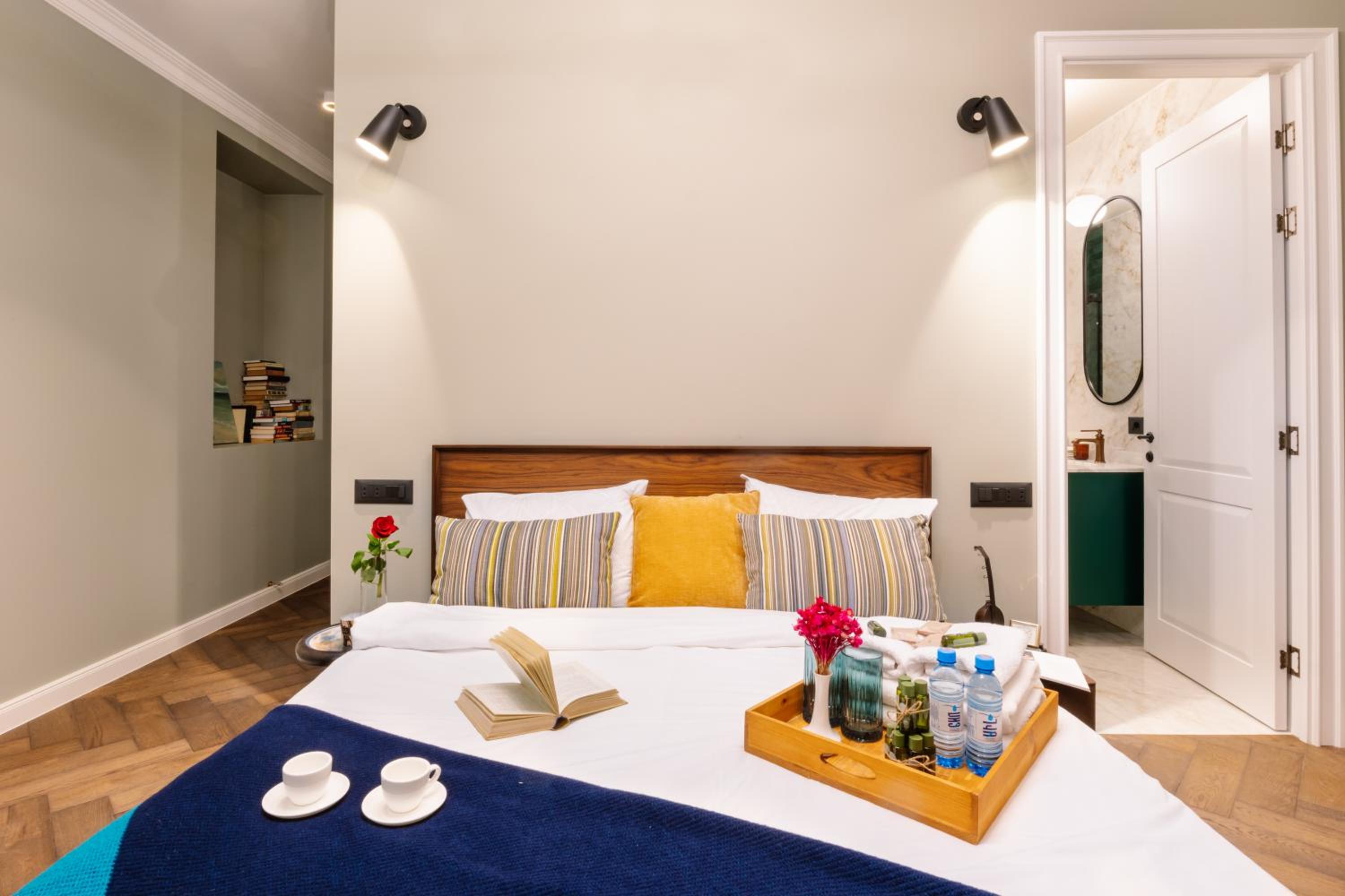 hotelise I Azure Apartment