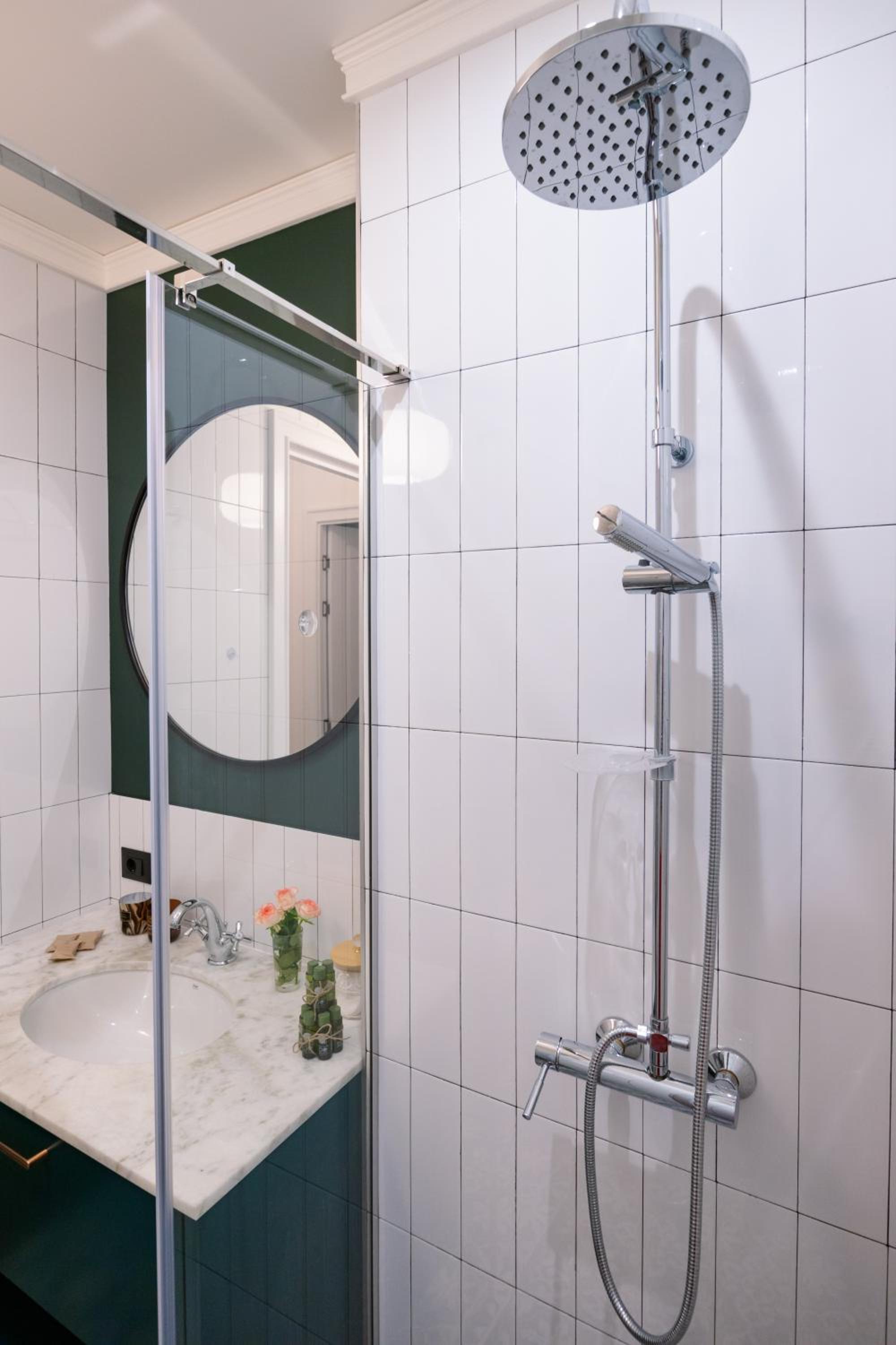 hotelise I Azure Apartment