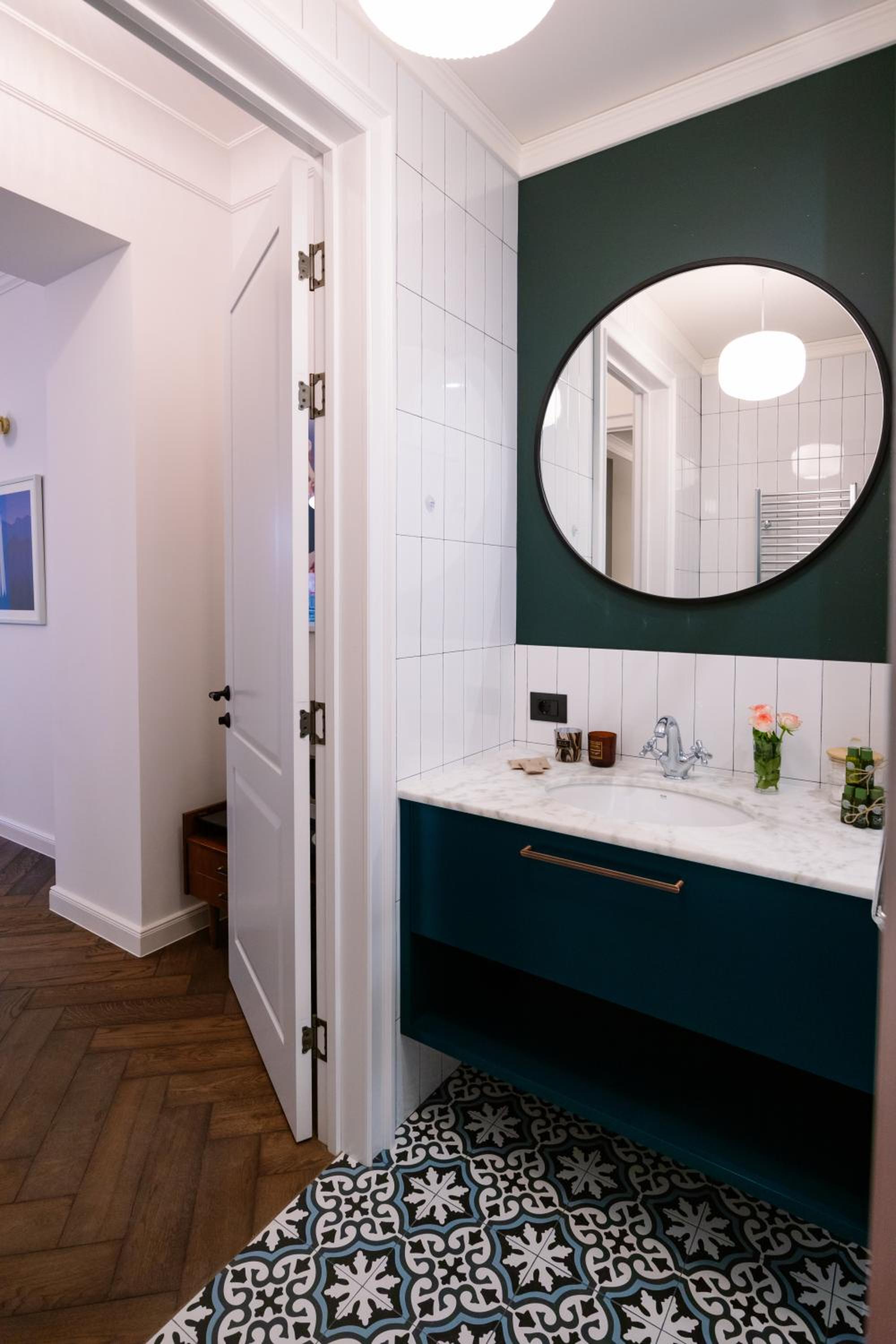 hotelise I Azure Apartment