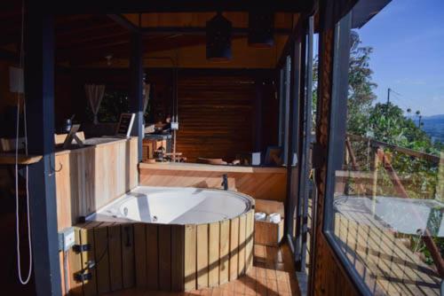 Glamping con jacuzzi cerca a Medellin