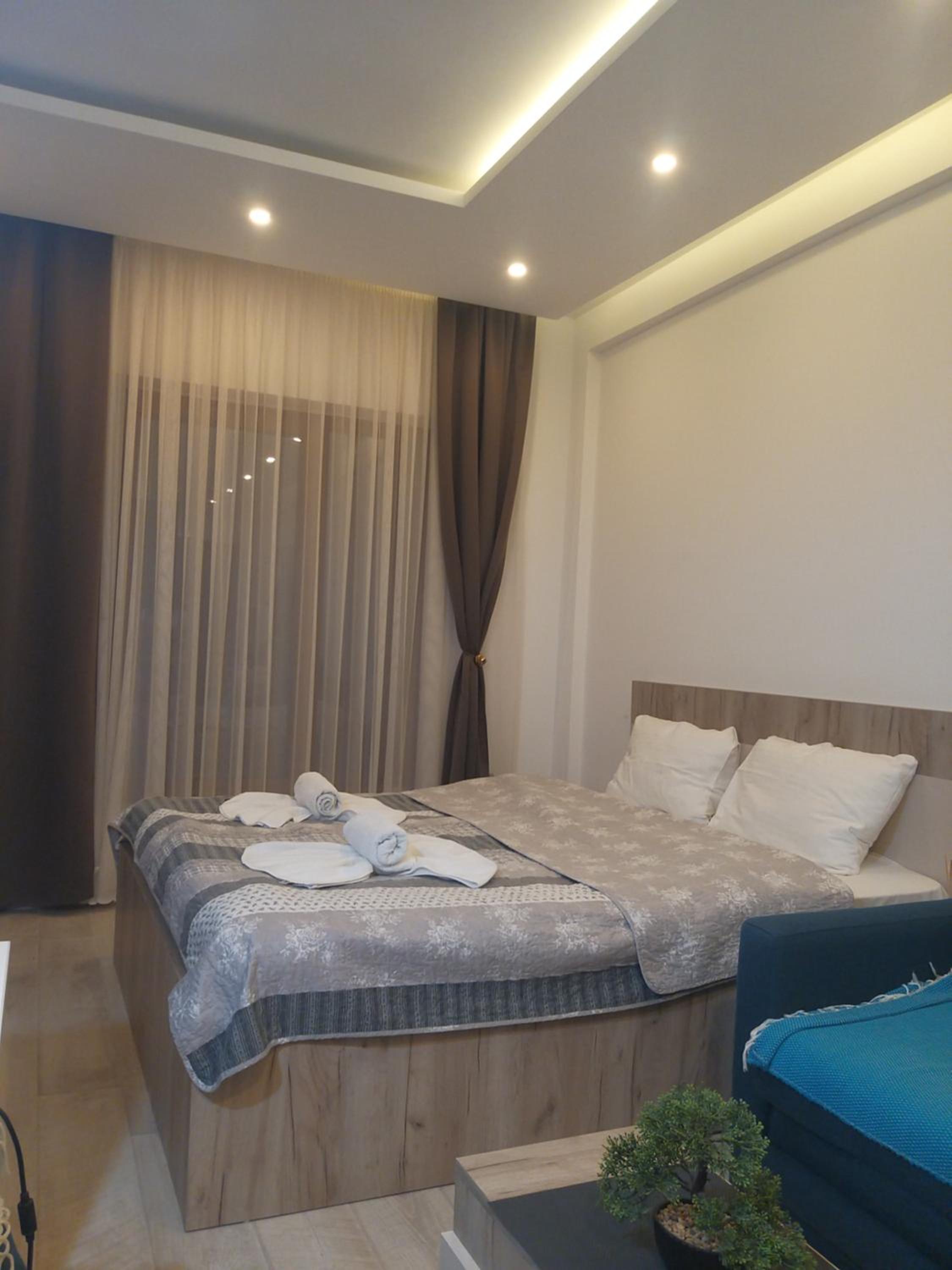 Ogy's apartment view 4