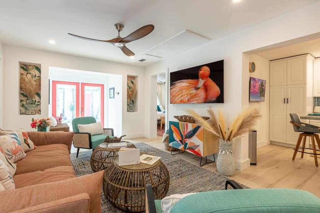 NEW! Completely Renovated / Close to Everything