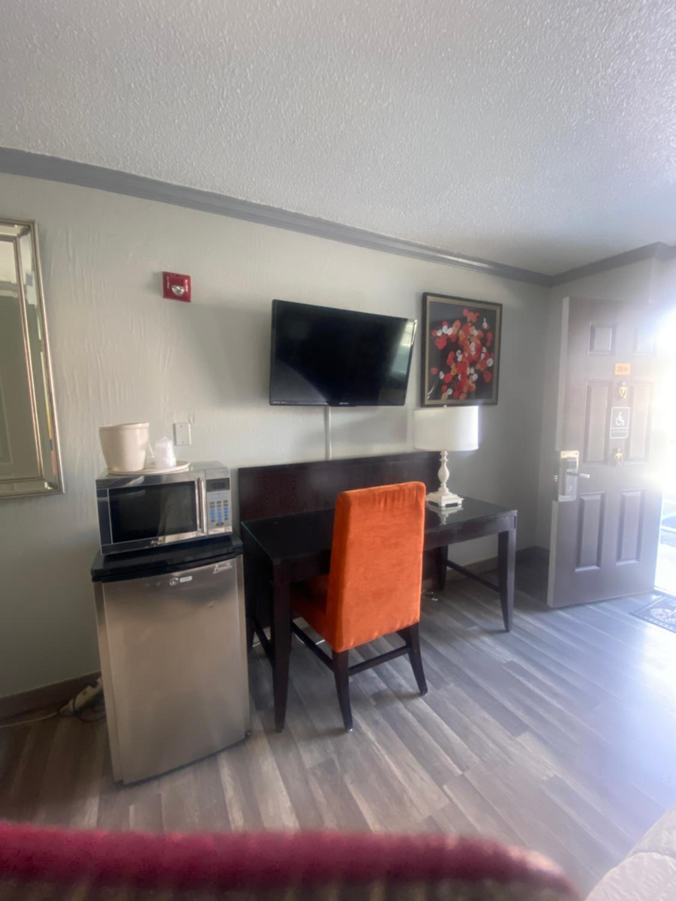 Lake Tahoe Vacations - Budget INN At The Heavenly Gondola - Property Image 12