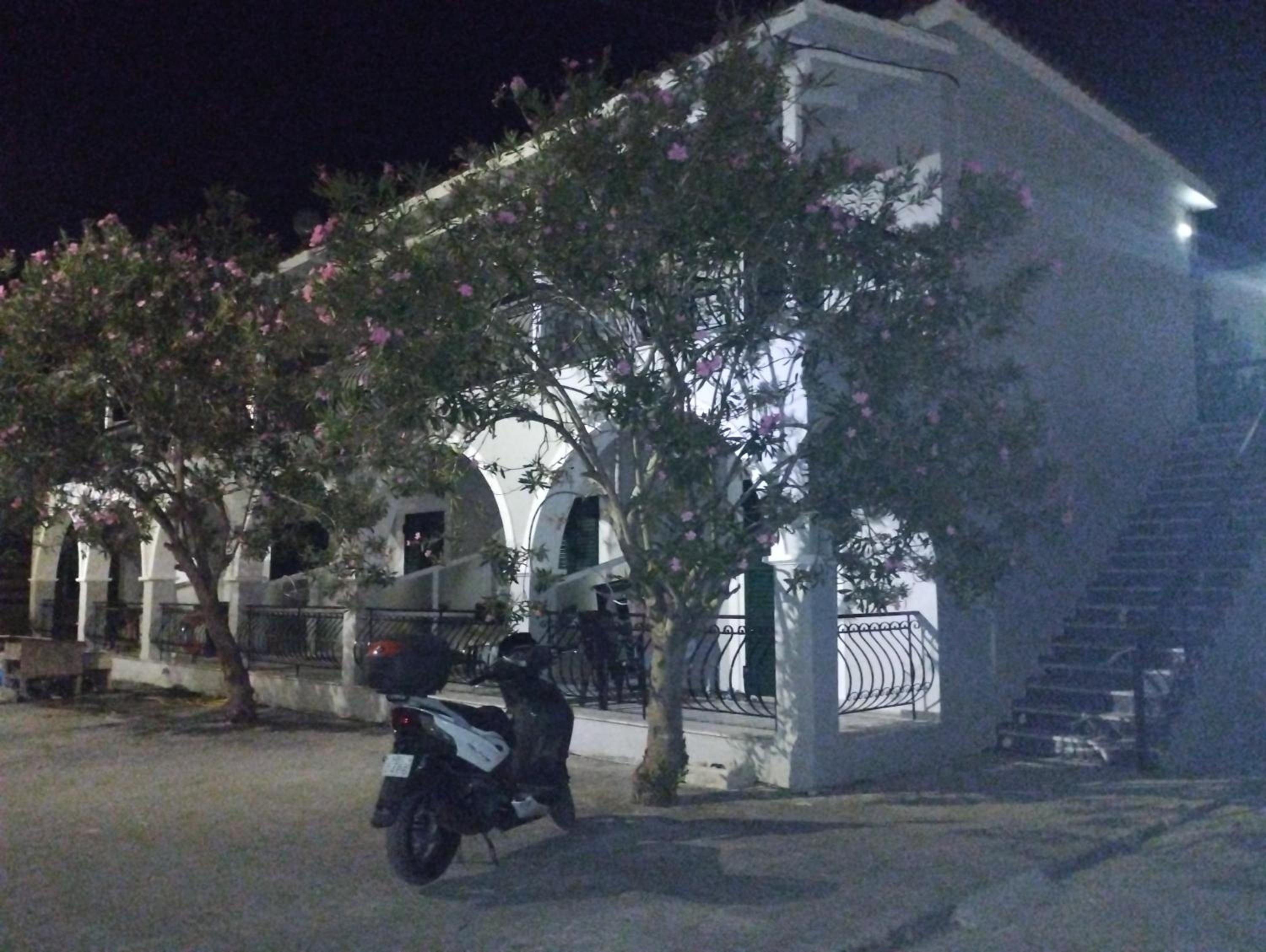 Panos Apartments photo 3