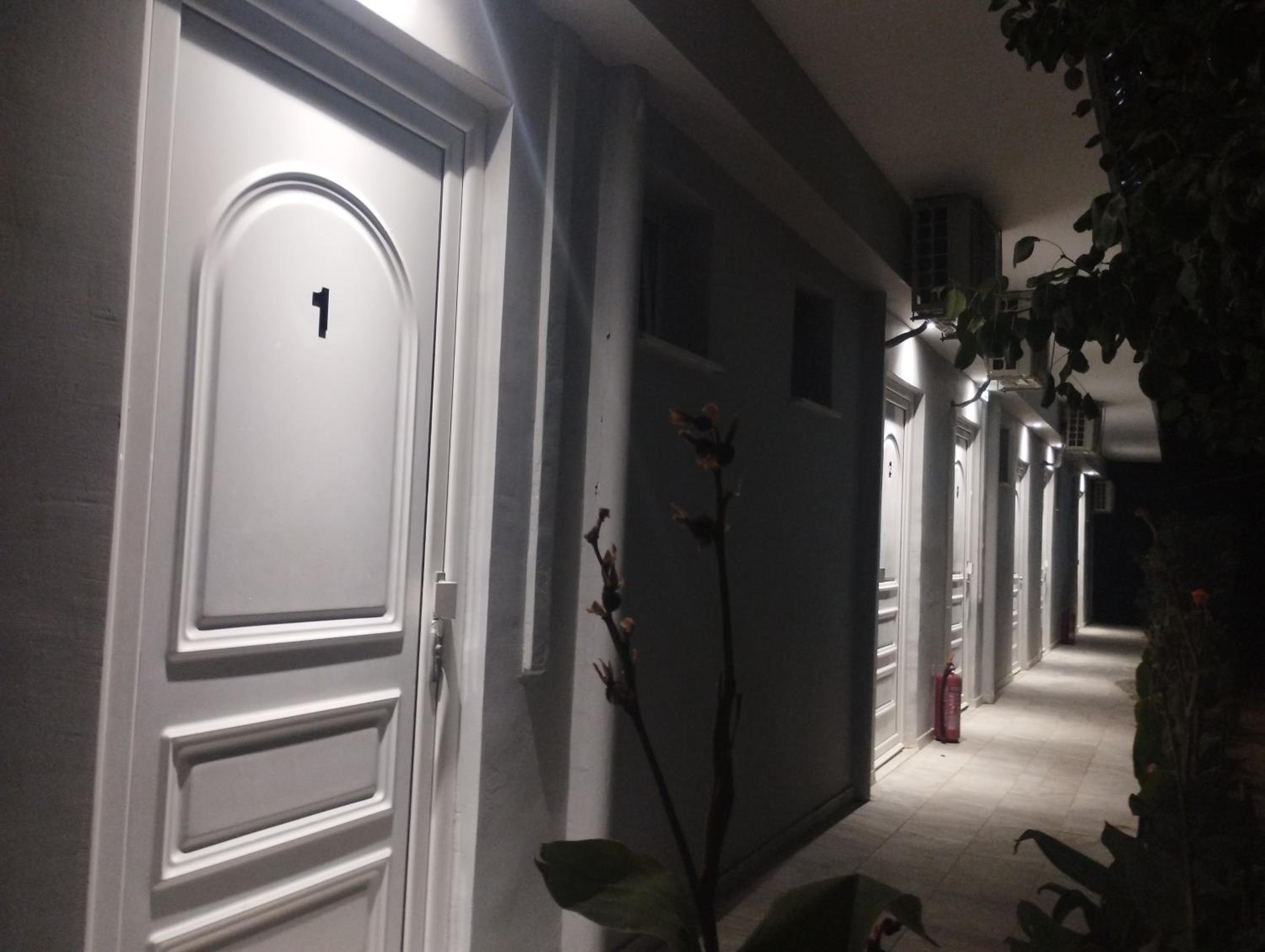 Panos Apartments photo 4