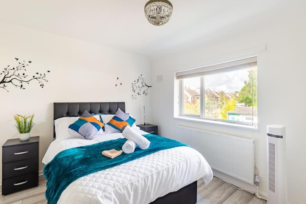 Birmingham Great Barr Property Near Junction 7 M6 view 5