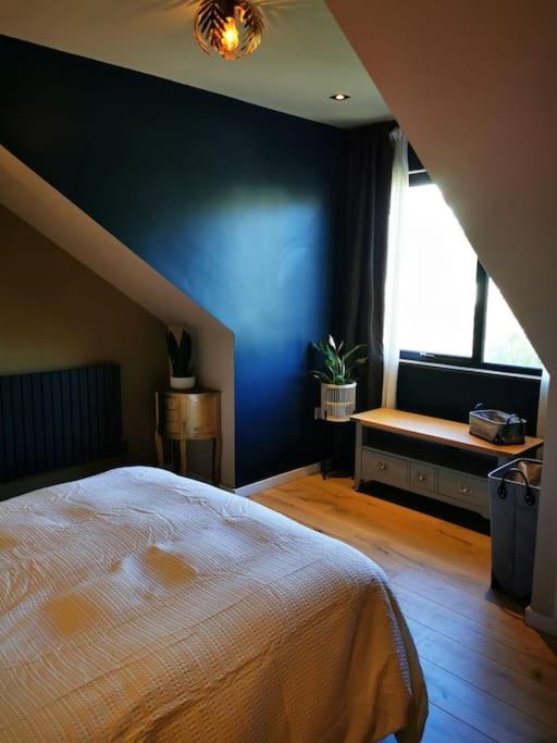 Luxury Apartment Brighton and South Downs National Park, Free Parking, animals on request daily fee