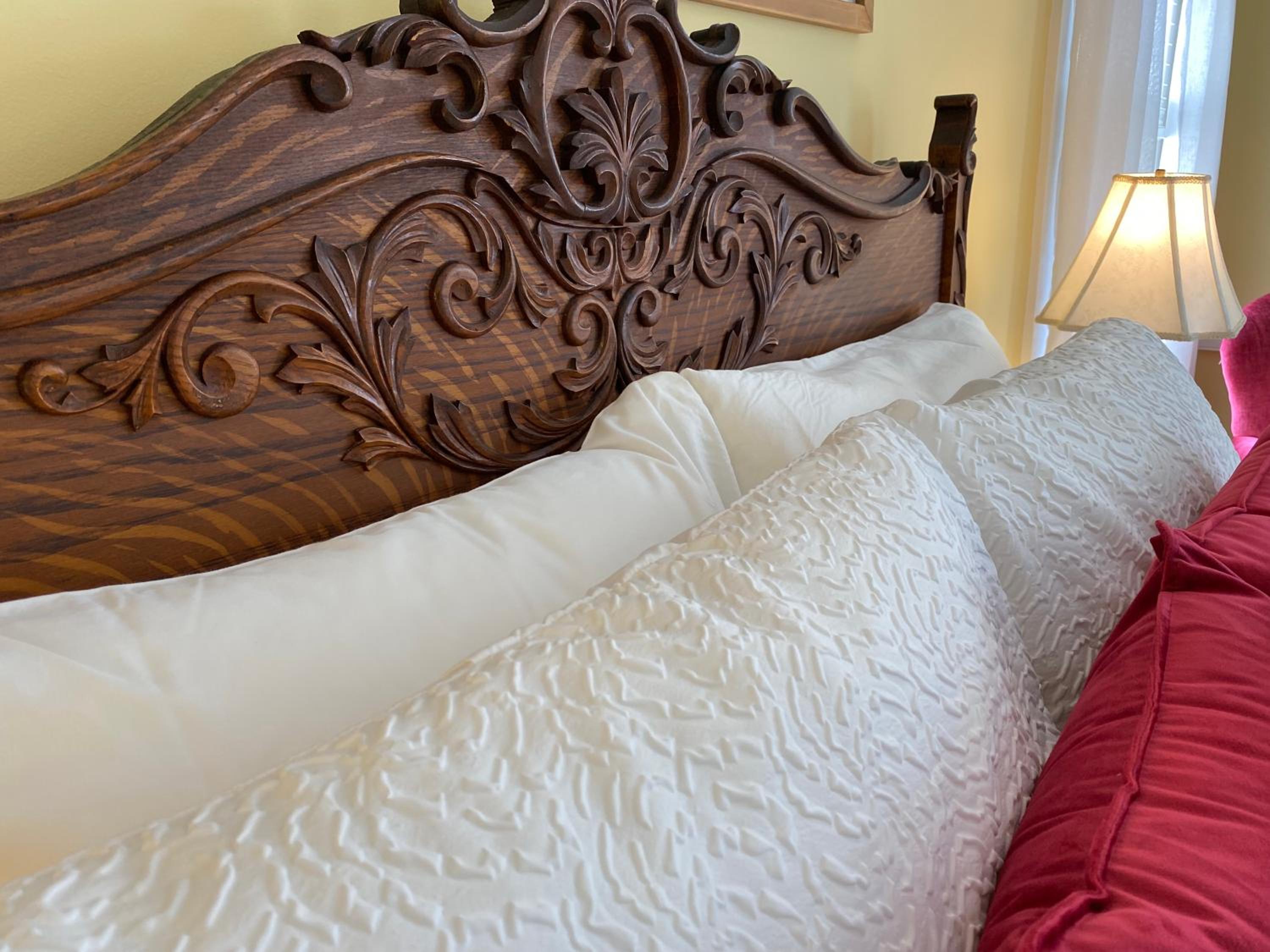 Spouter Inn Bed & Breakfast