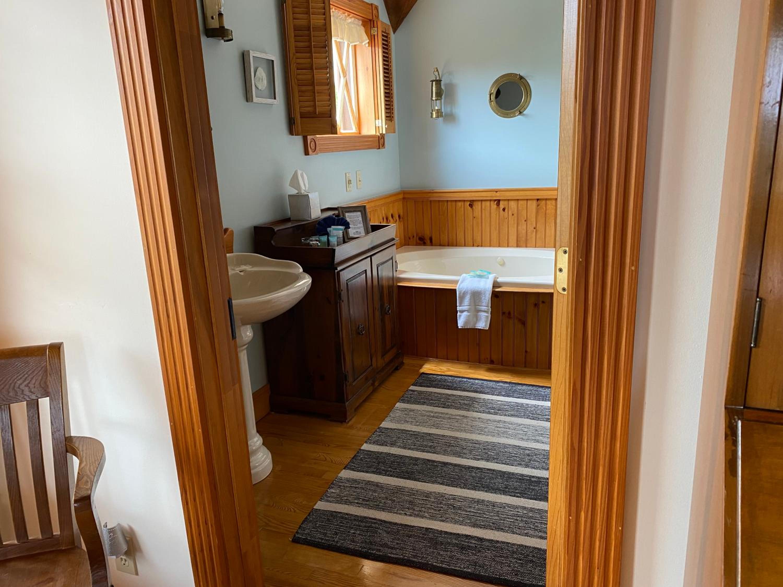 Spouter Inn Bed & Breakfast